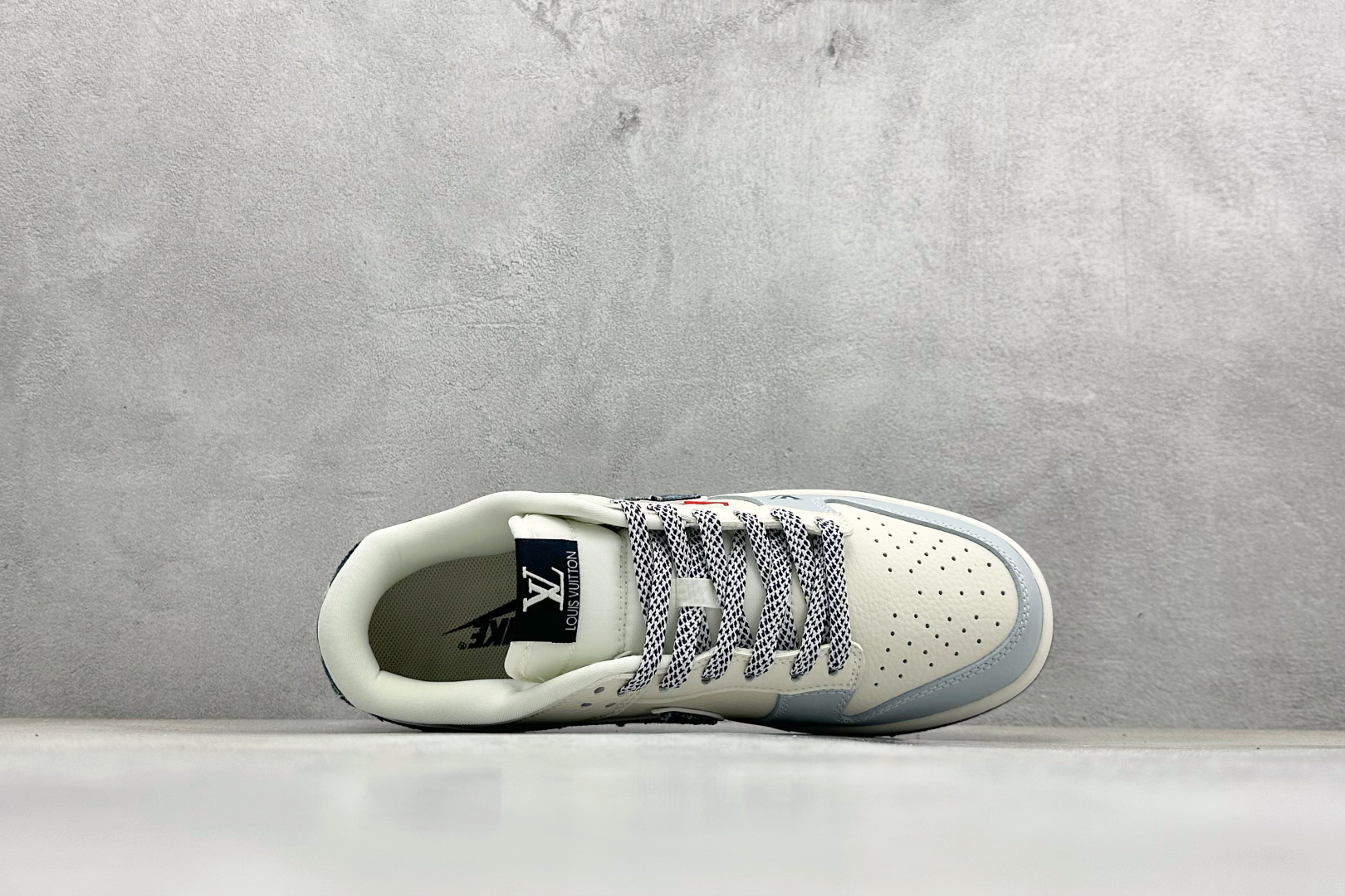 Nike SB Dunk Low LV联名 米灰蓝牛仔 低帮休闲板鞋 DN3168-001