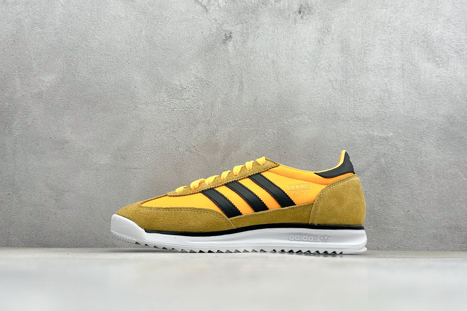 ML版AD Originals SL 72 RS 休闲防滑耐磨低帮板鞋 IH7912