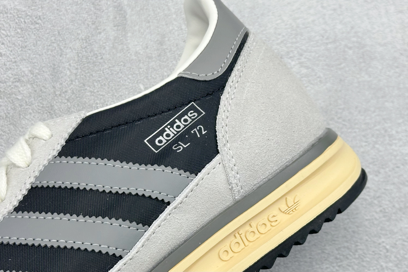 ML版AD Originals SL 72 RS 休闲防滑耐磨低帮板鞋 JI2498