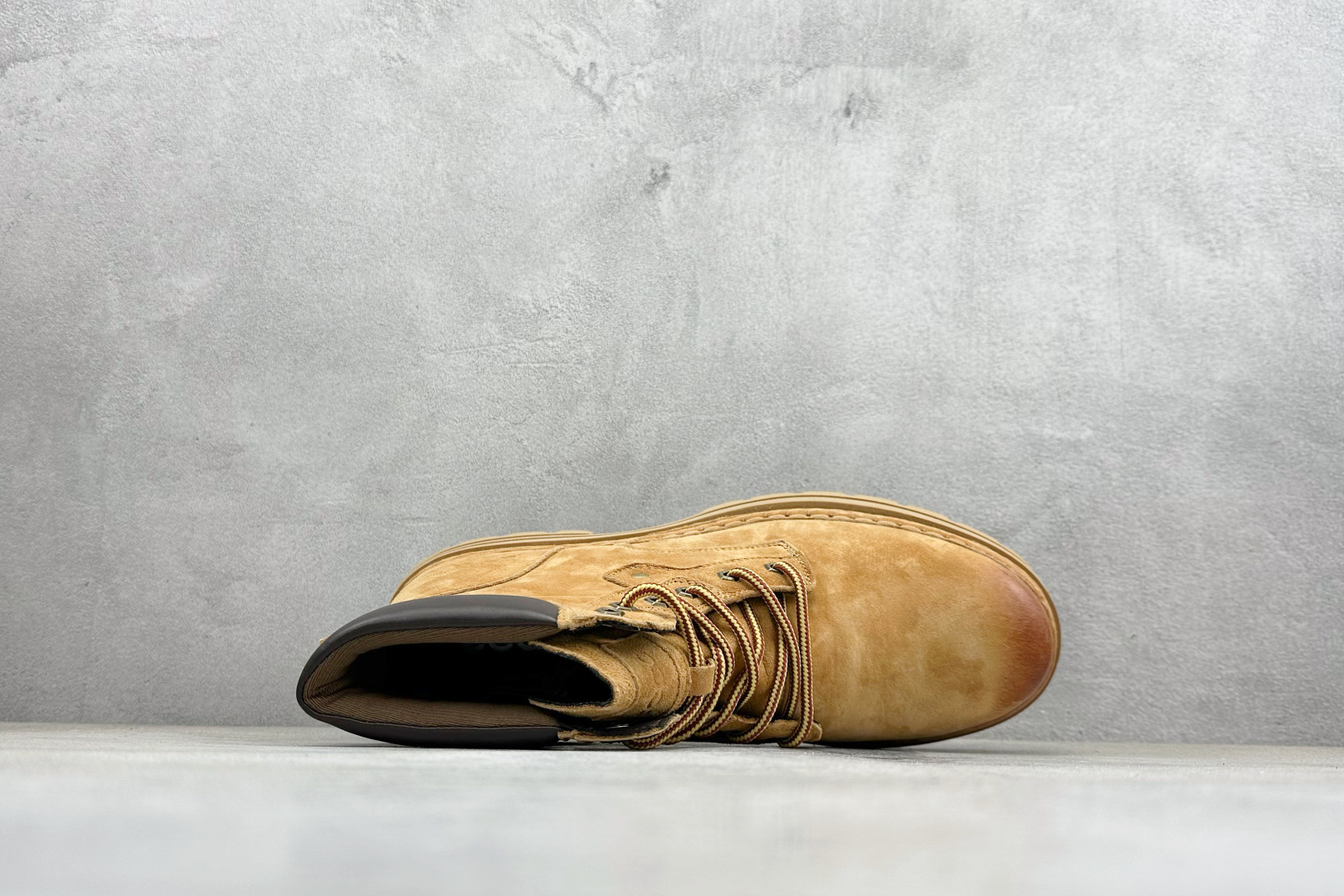 Ecco 爱步适酷系列工装真皮防滑厚底大黄靴 638908-01003 Ecco 爱步适酷系列工装真皮防滑厚底大黄靴 638908-01003