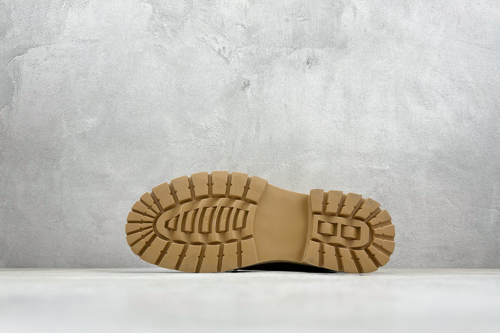 Ecco 爱步适酷系列工装真皮防滑厚底大黄靴 638908-01003 Ecco 爱步适酷系列工装真皮防滑厚底大黄靴 638908-01003