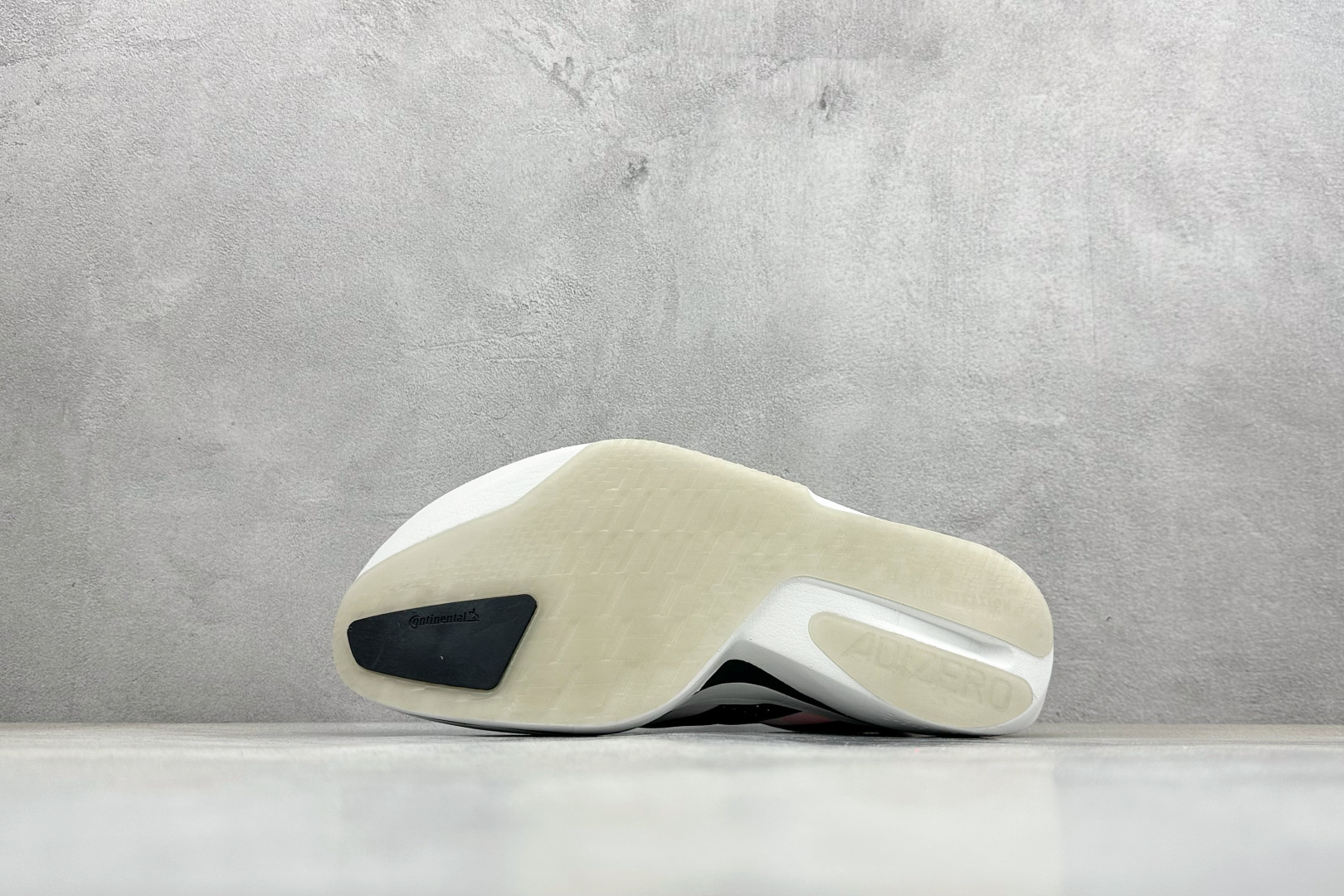 AdidADIZERO ADIOS PRO 5 M 马拉松竞速专业跑鞋 K18299