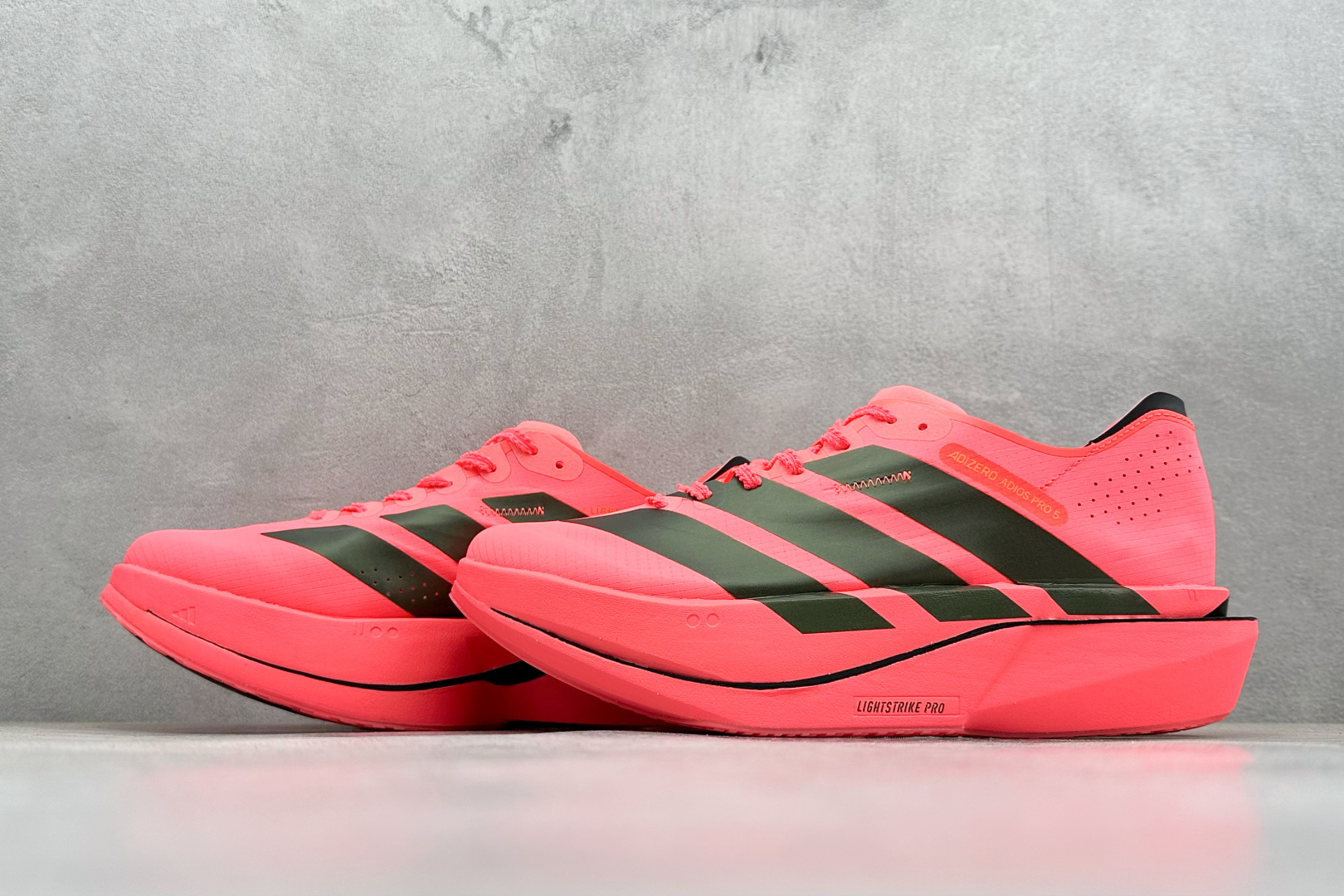 AdidADIZERO ADIOS PRO 5 M 马拉松竞速专业跑鞋 K18297