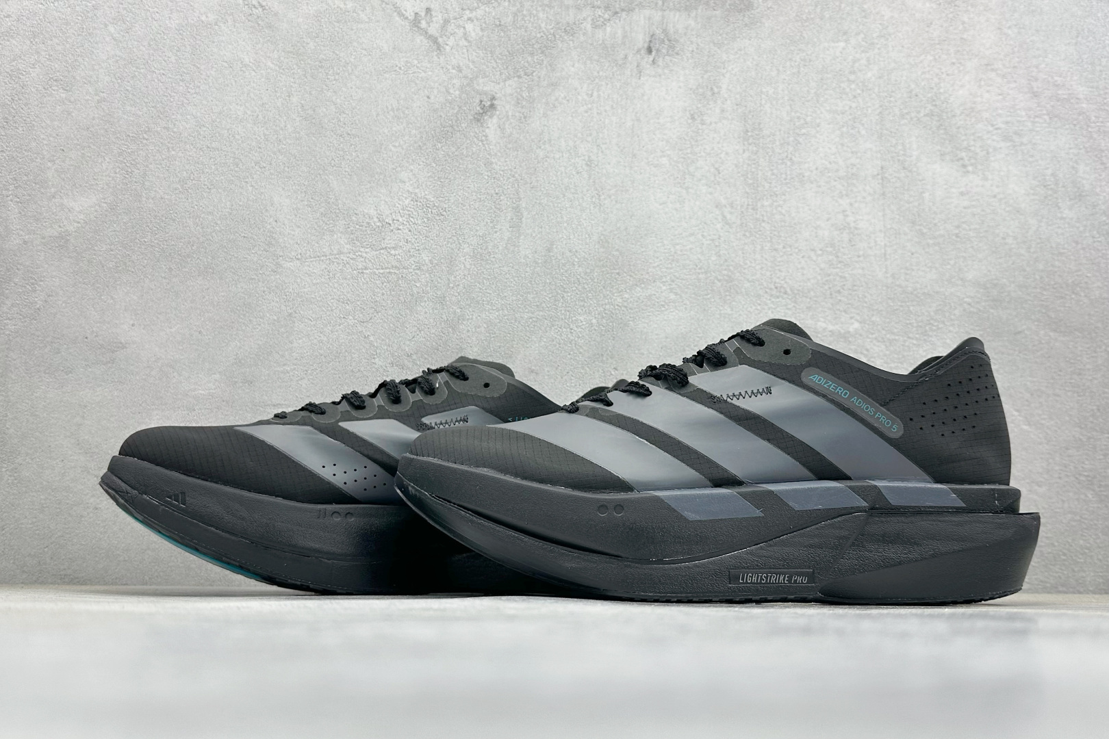 AdidADIZERO ADIOS PRO 5 M 马拉松竞速专业跑鞋 K18210
