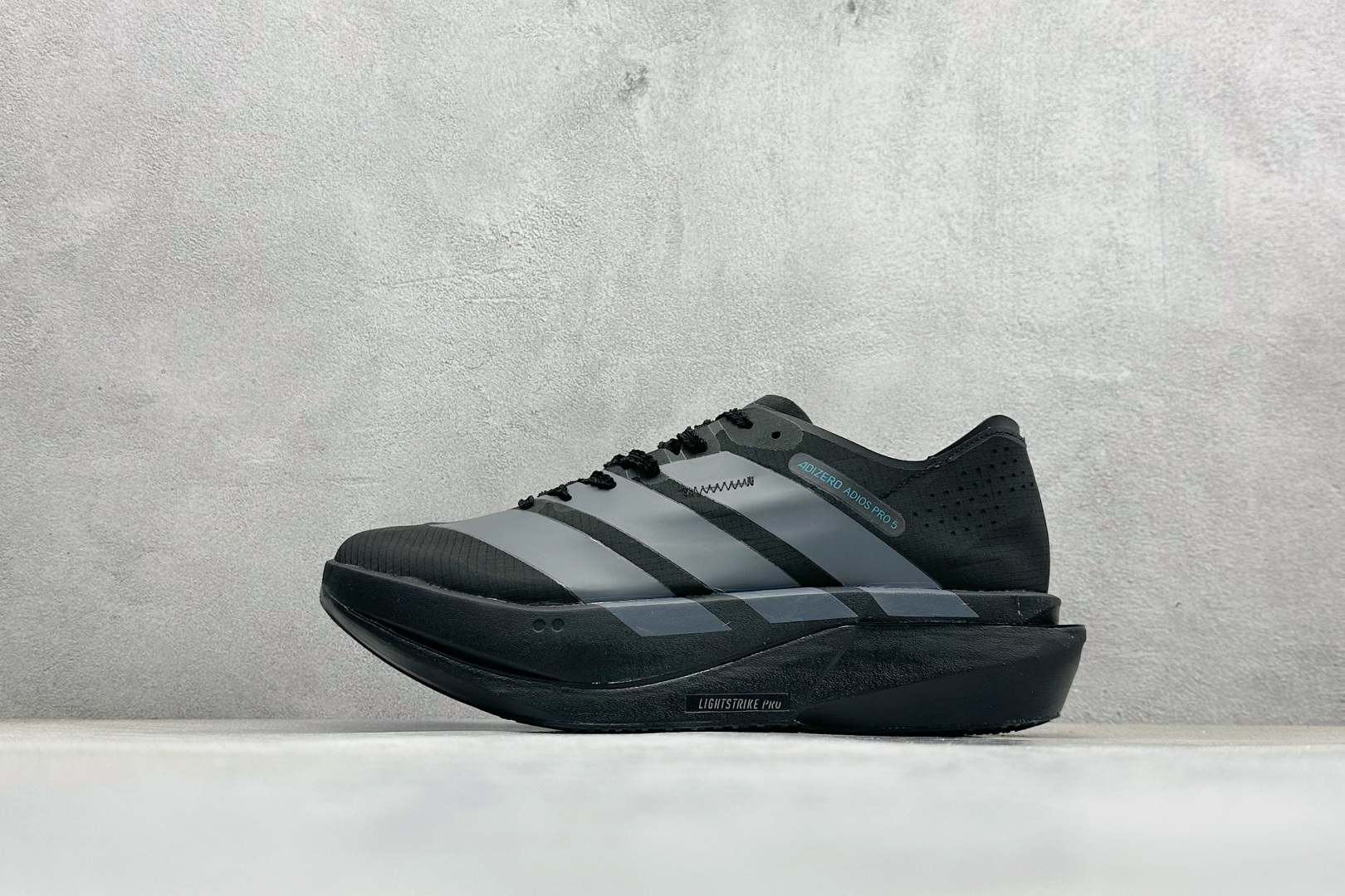AdidADIZERO ADIOS PRO 5 M 马拉松竞速专业跑鞋 K18210
