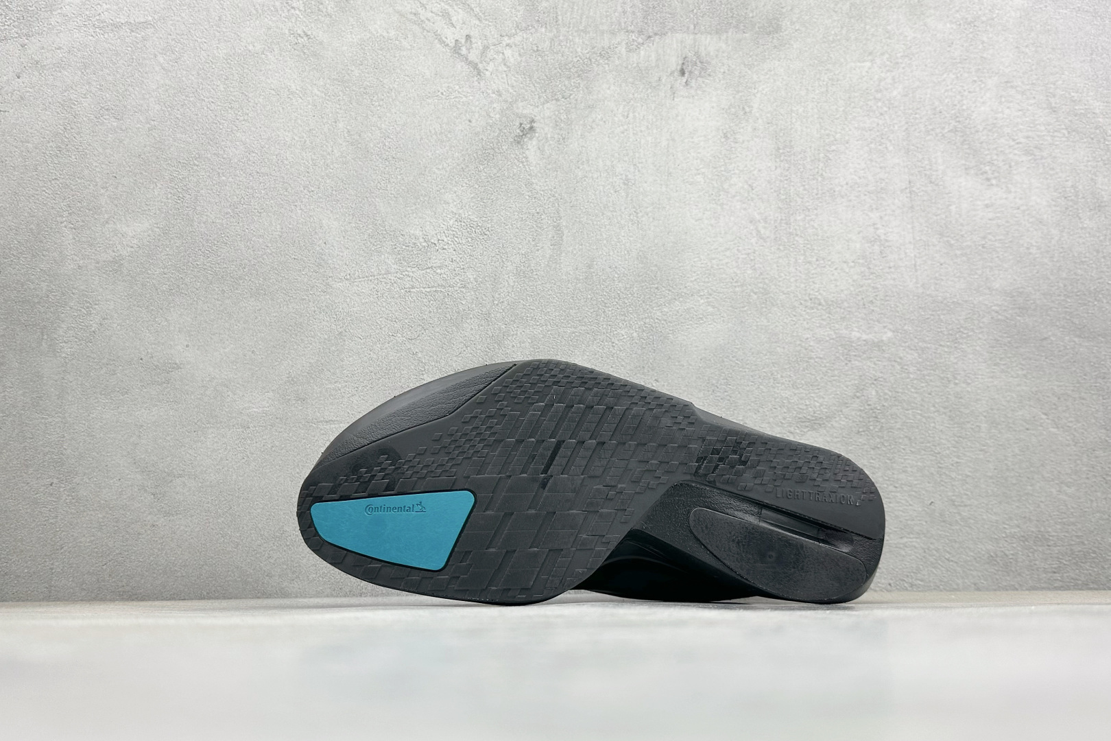 AdidADIZERO ADIOS PRO 5 M 马拉松竞速专业跑鞋 K18210