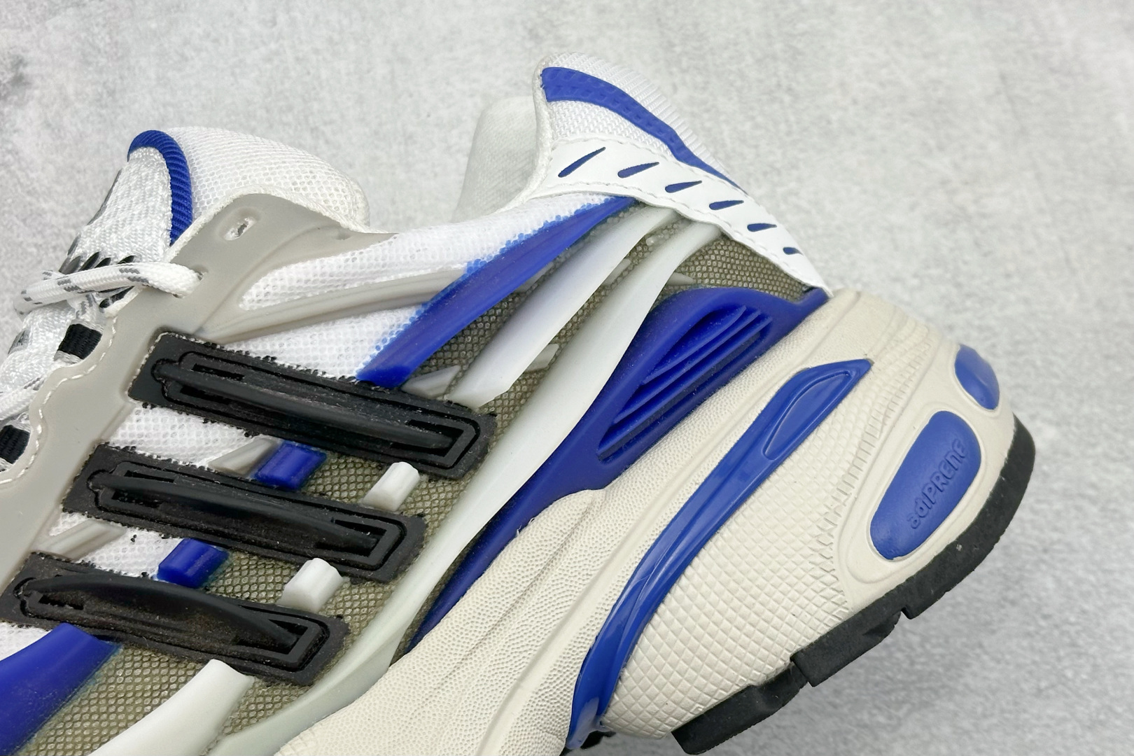 AD Adistar Jellyfish 联名款低帮复古风老爹鞋 JP9263