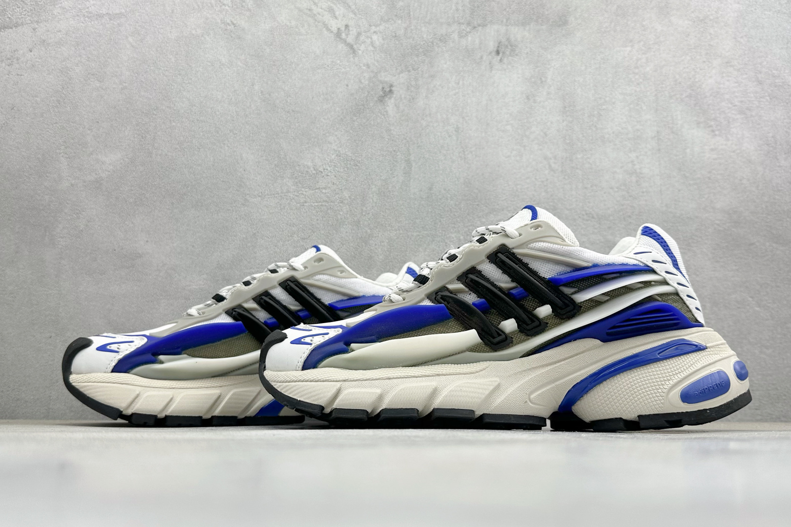 AD Adistar Jellyfish 联名款低帮复古风老爹鞋 JP9263