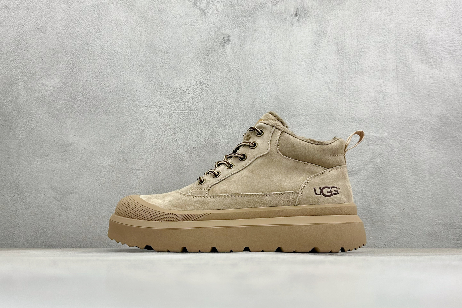 UGG秋冬新品（毛绒一体内里保暖锁热）秋冬必备 户外中帮男士休闲鞋雪地靴马丁靴系列 U6332