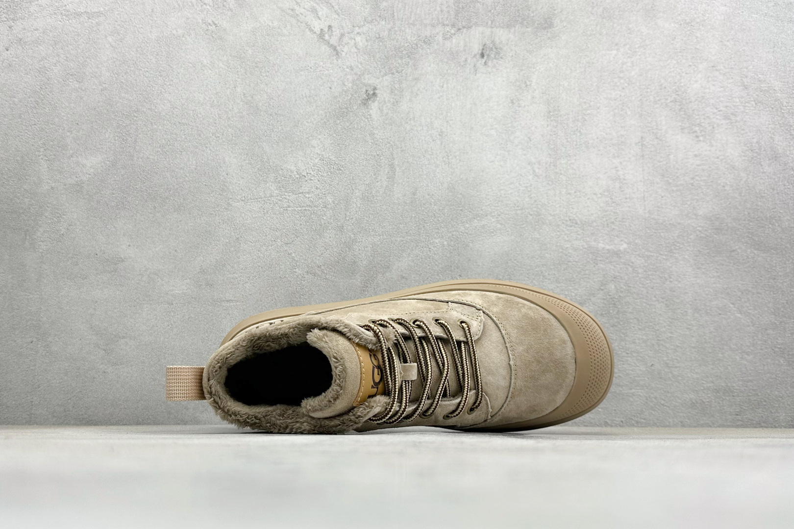 UGG秋冬新品（毛绒一体内里保暖锁热）秋冬必备 户外中帮男士休闲鞋雪地靴马丁靴系列 U6332