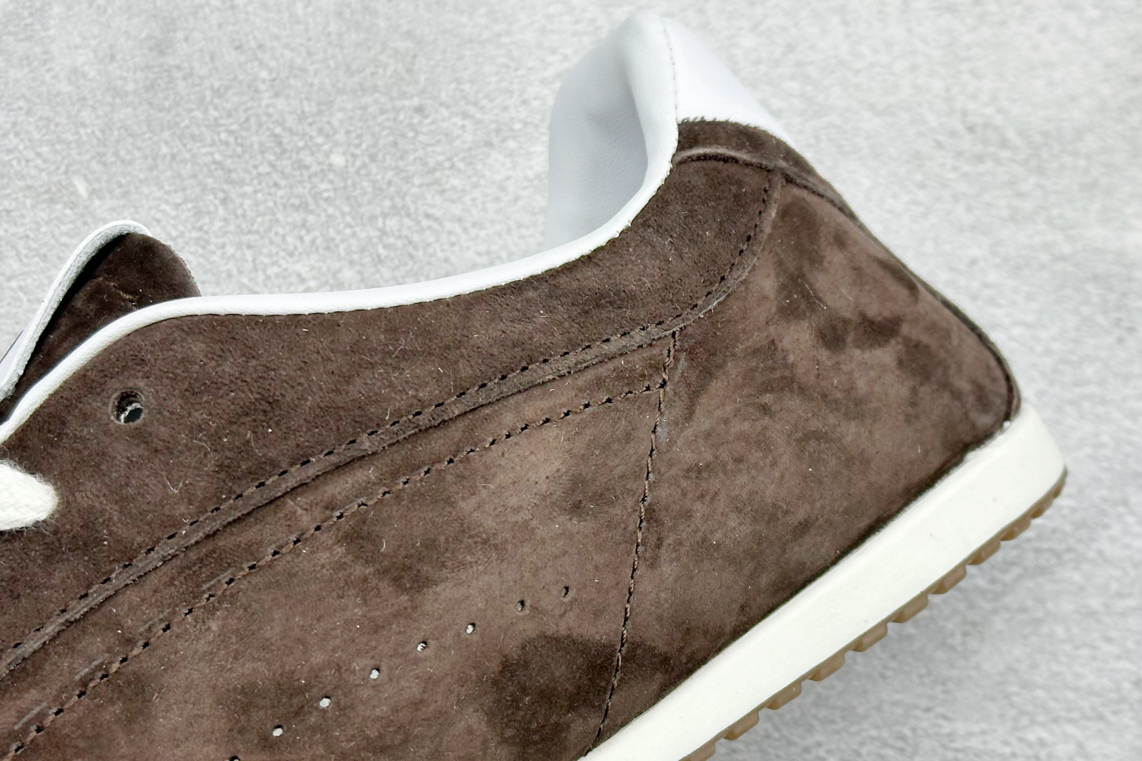 K版Alo Yoga Sunset Sneaker 徳训生活休闲鞋 A0891U-DARK