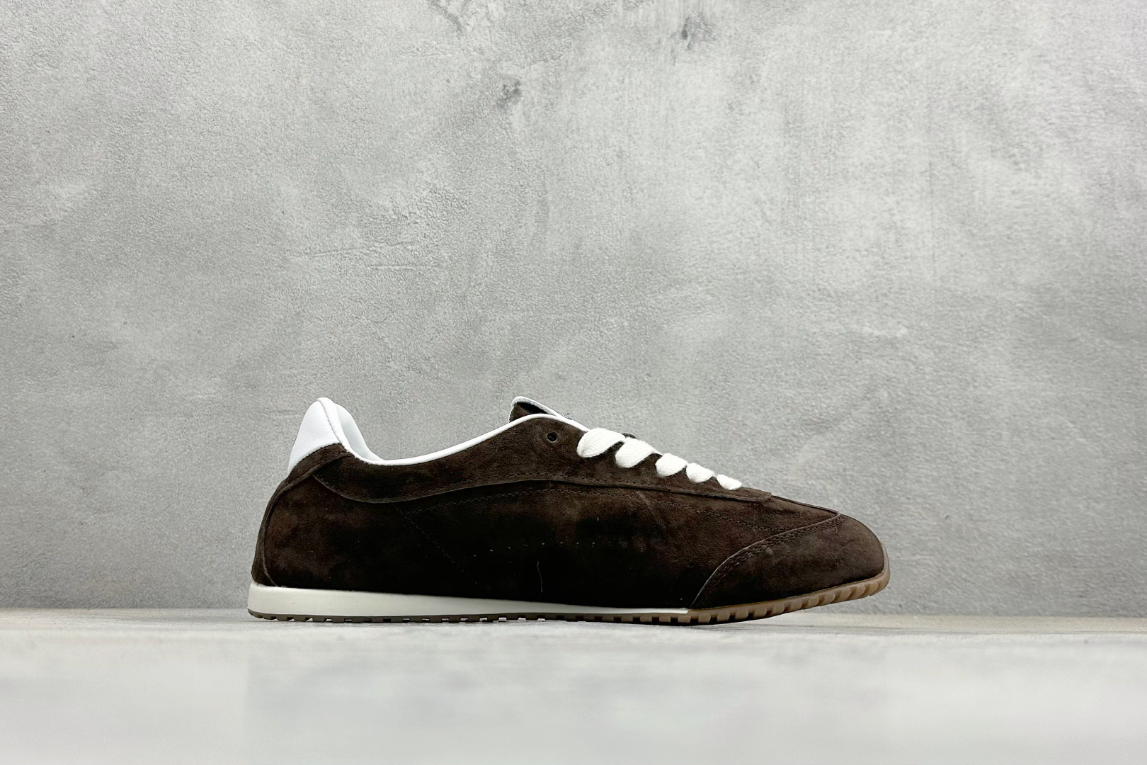 K版Alo Yoga Sunset Sneaker 徳训生活休闲鞋 A0891U-DARK