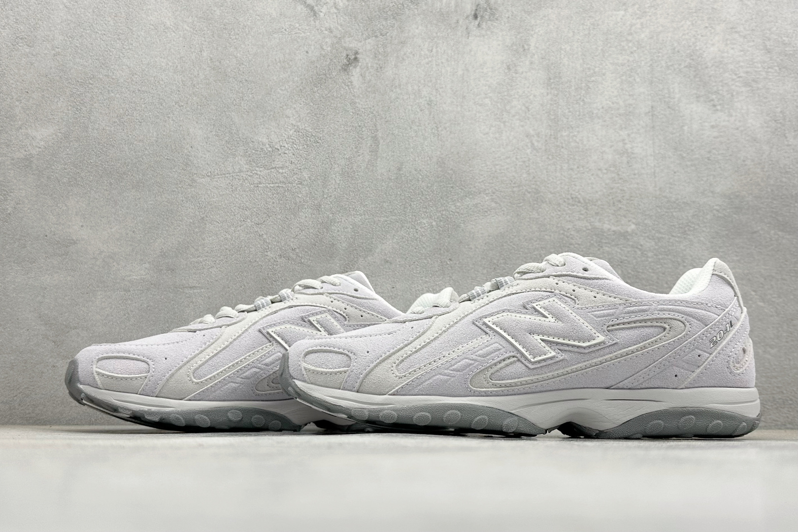 New Balance 204L 薄底鞋 薄底皮质鞋带德训miu系 减震耐磨包裹性支撑轻便 低帮 生活休闲鞋 U204LMMB