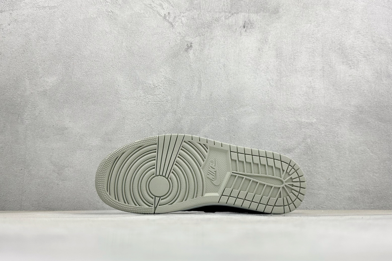 Nike Air Jordan 1 Retro Low 耐克 AJ1乔1低帮休闲板鞋 IH2309-500