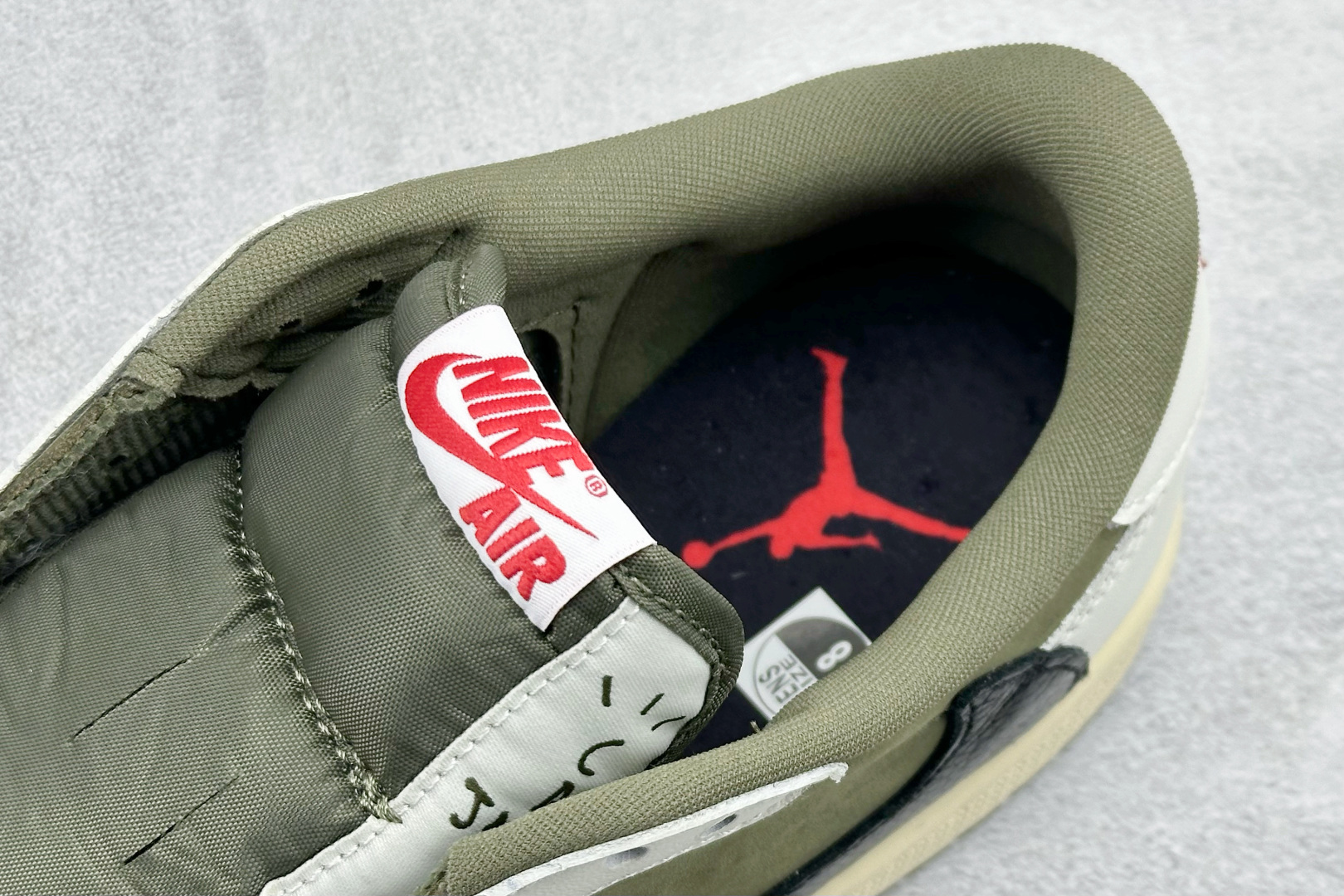 F版Fragment x TS x Air Jordan 1 Low 三方联名低帮倒钩板鞋 DM7866-200 F版Fragment x TS x Air Jordan 1 Low 三方联名低帮倒钩板鞋 DM7866-200