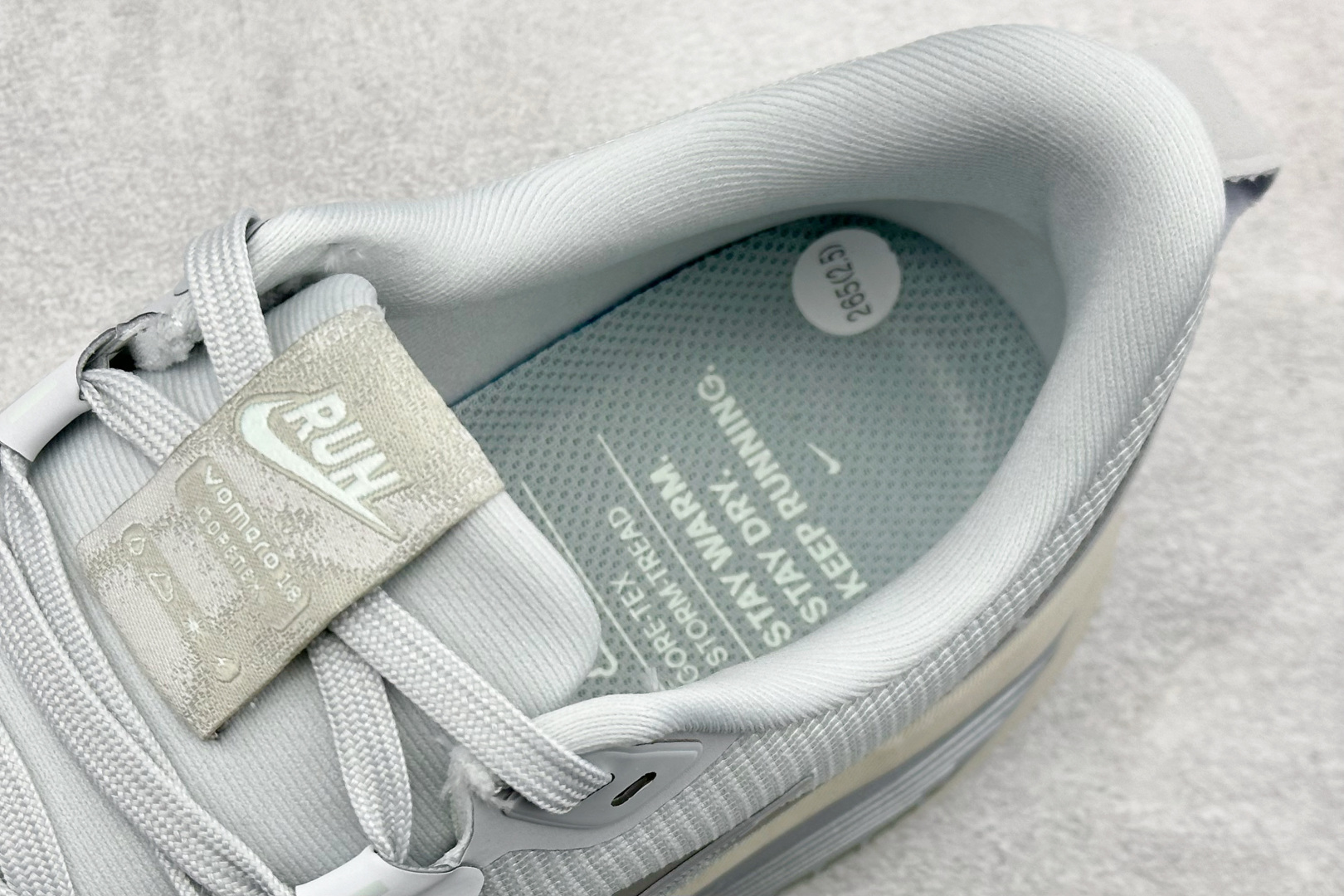 RS版Nike Air Zoom Vomero 18 GTX 缓震休闲跑鞋 HQ7001-003