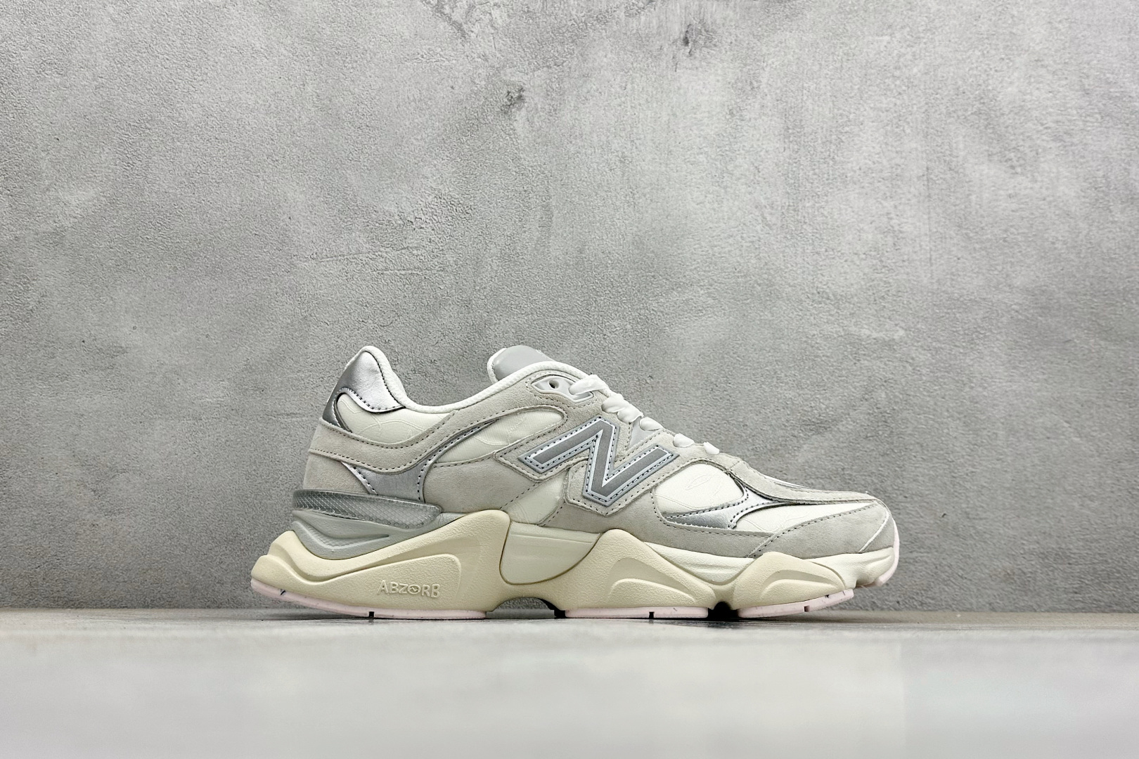 New Balance NB9060系列 复古休闲运动慢跑鞋 U9060DCG New Balance NB9060系列 复古休闲运动慢跑鞋 U9060DCG