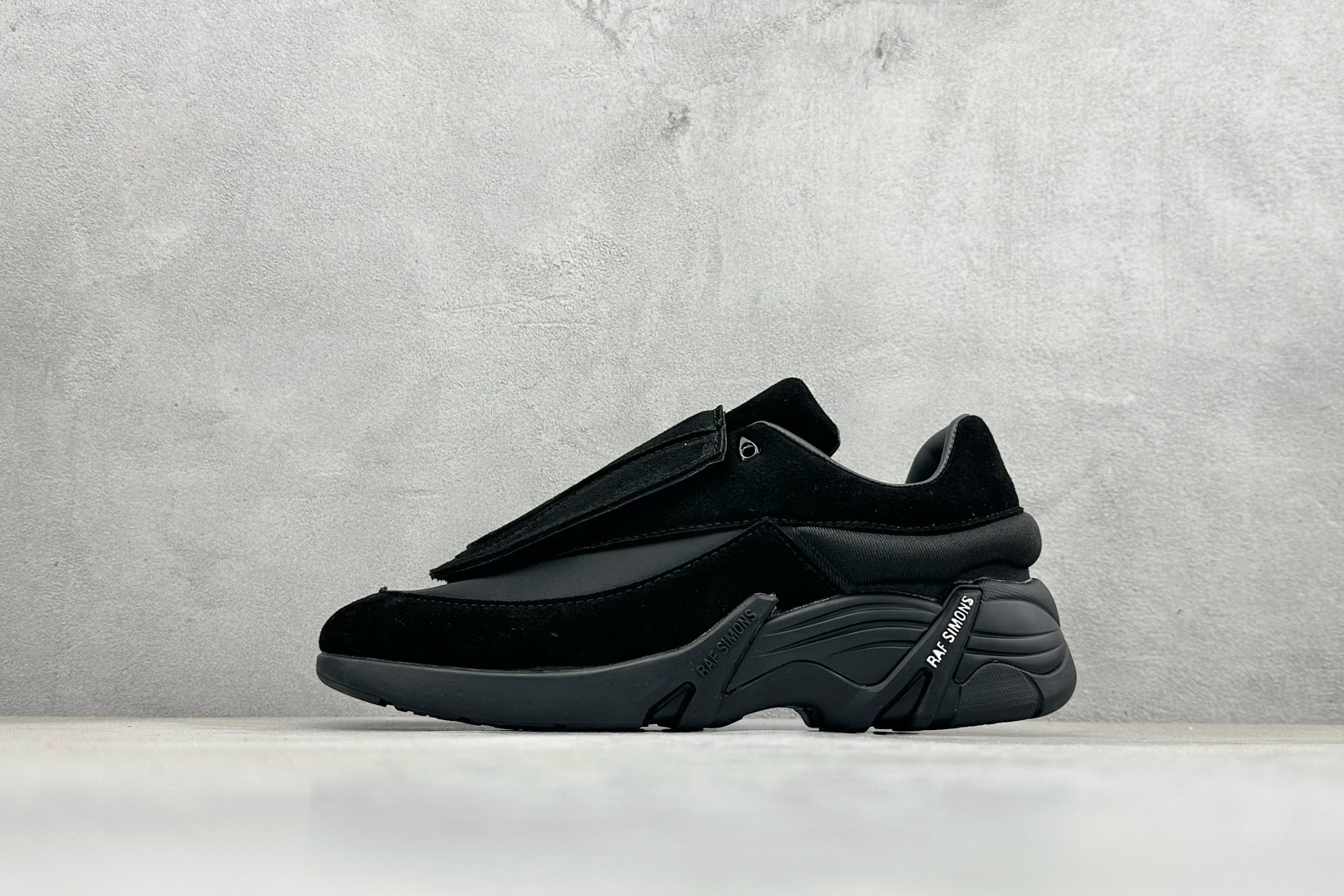 RAF SIMONS Antei 先锋潮流 复古低帮休闲鞋 HR740001L