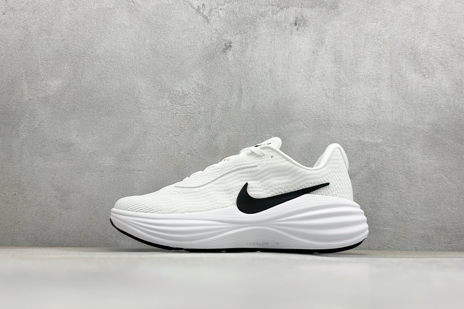Nike Zoom Vomero 舒适减震防滑 低帮跑步鞋 YC2661-007