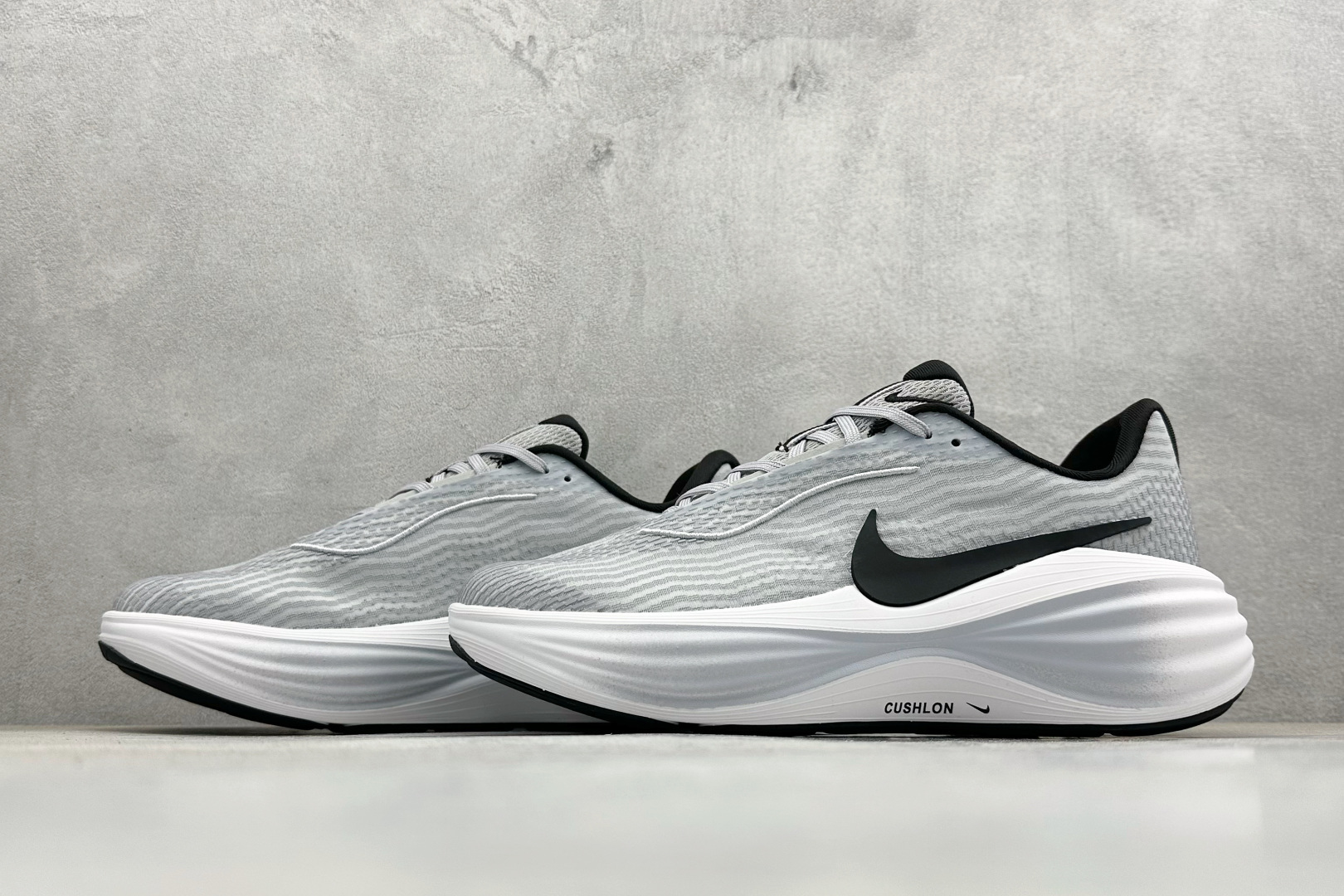 Nike Zoom Vomero 舒适减震防滑 低帮跑步鞋 YC2661-005