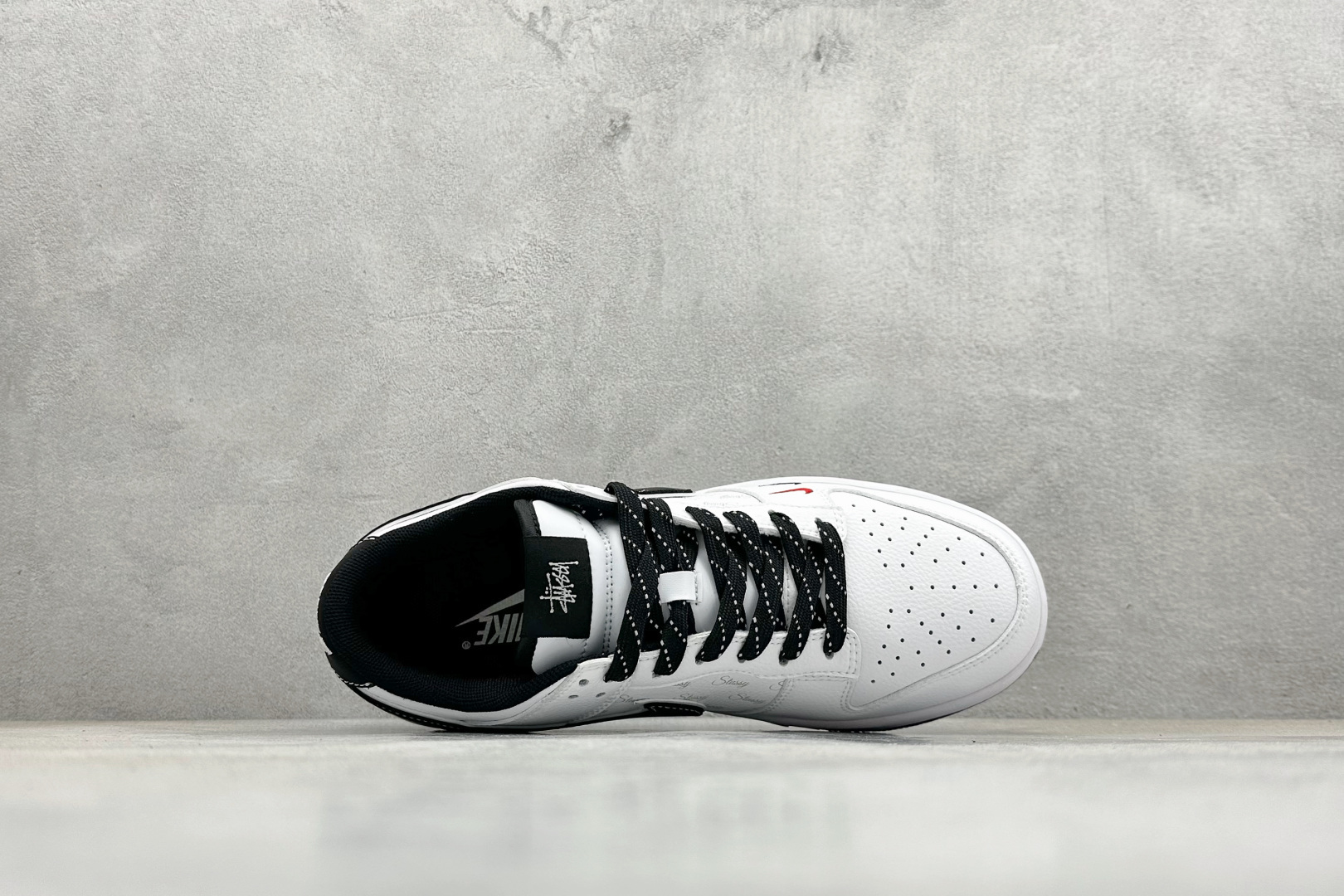 Nike Dunk Low Retro 斯图西联名 周年高端定制 低帮休闲板鞋 CS1688-127 Nike Dunk Low Retro 斯图西联名 周年高端定制 低帮休闲板鞋 CS1688-127