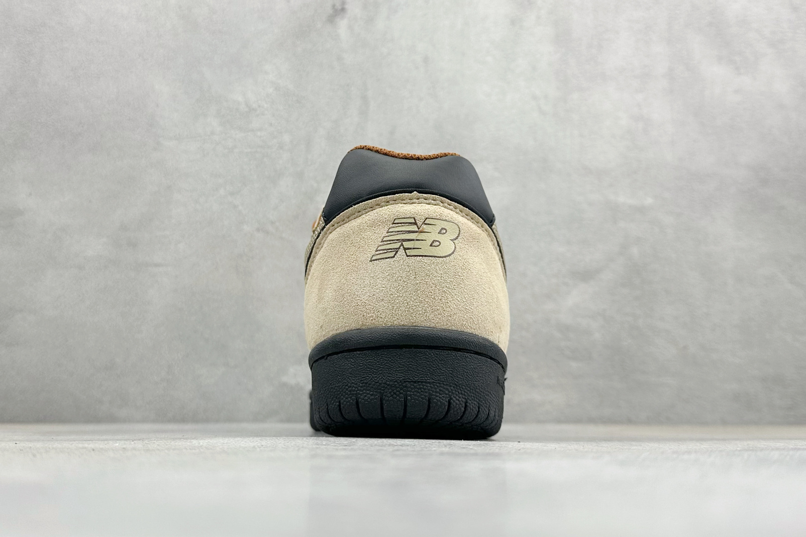 New Balance NB Numeric Tom Knox 600新百伦舒适低帮板鞋 NM600BNT