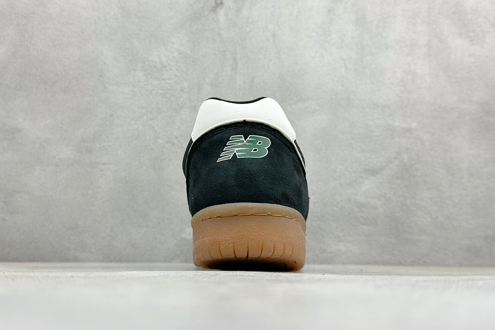 New Balance NB Numeric Tom Knox 600新百伦舒适低帮板鞋 NM600BNW