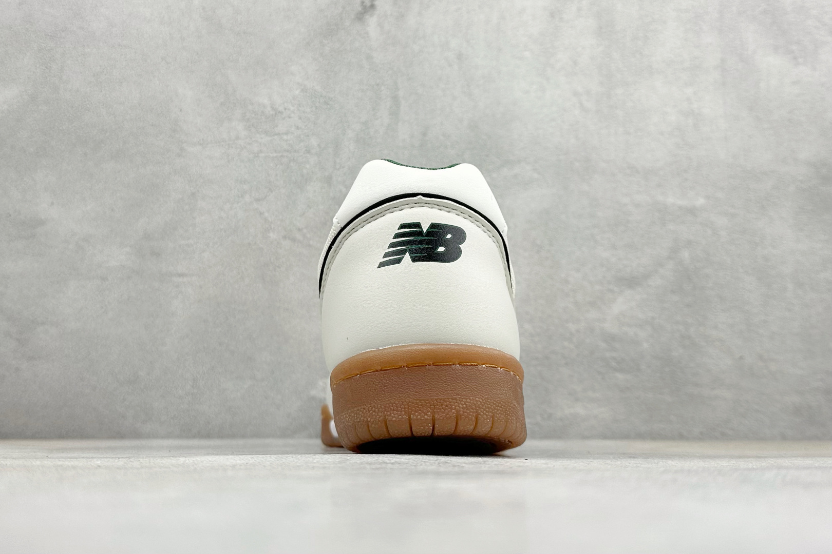 New Balance NB Numeric Tom Knox 600新百伦舒适低帮板鞋 NM600OGS