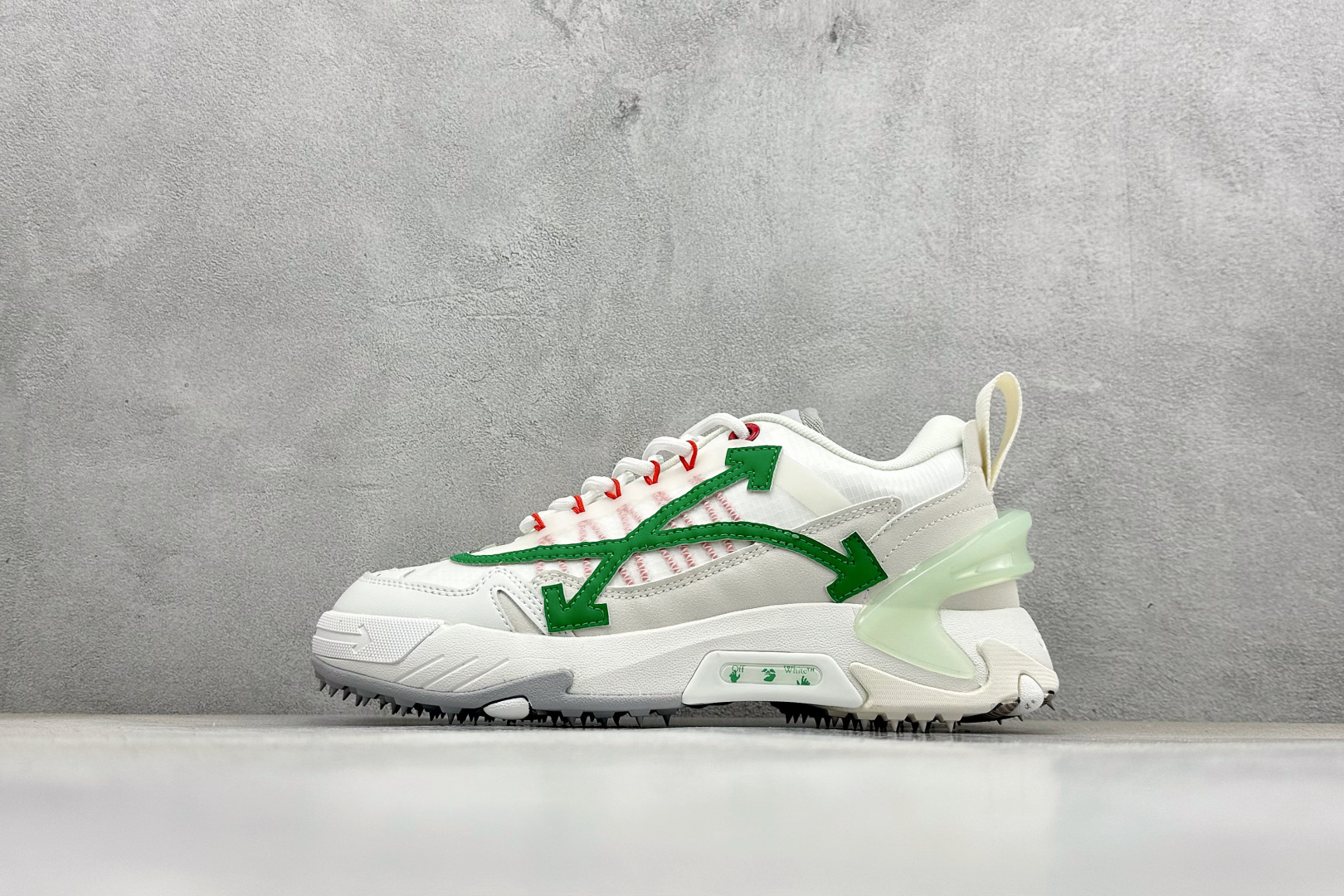 OFF-WHITE ODSY 织物 系带圆头跑鞋