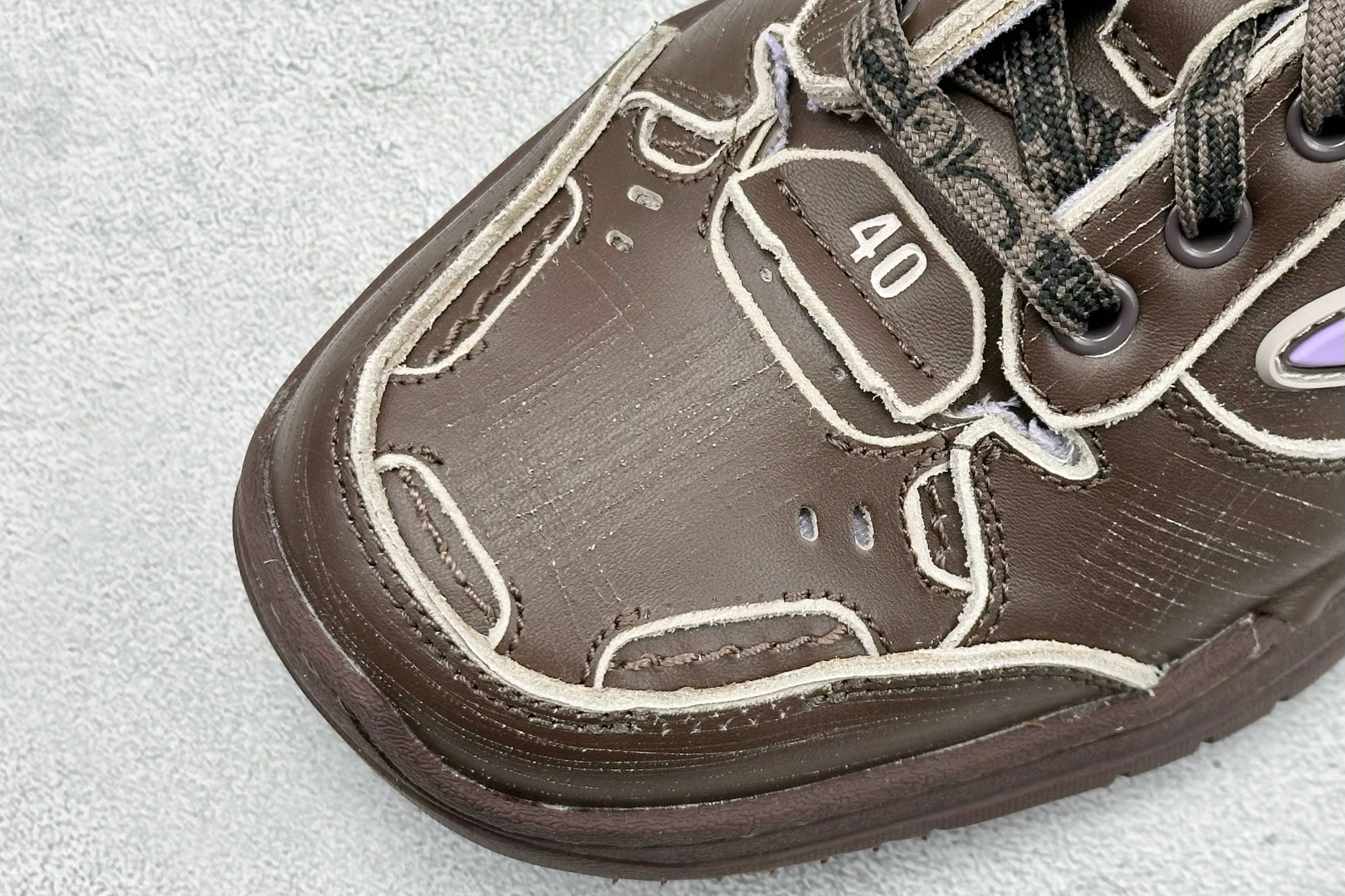 PK版Balenciaga 巴黎世家十八代 Hamptons 手工做旧款 牛皮革 复古圆头系带低帮休闲鞋 841763-WCURB-2050