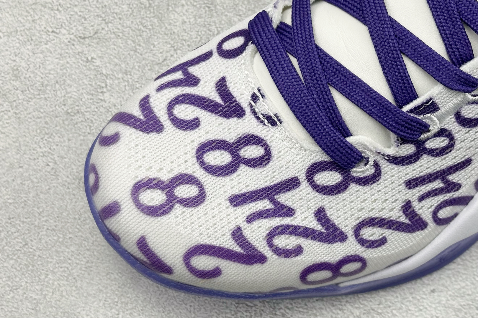 CK版Nike Zoom Kobe Ⅷ System 科比8代低帮实战篮球鞋 FQ3549-100 CK版Nike Zoom Kobe Ⅷ System 科比8代低帮实战篮球鞋 FQ3549-100