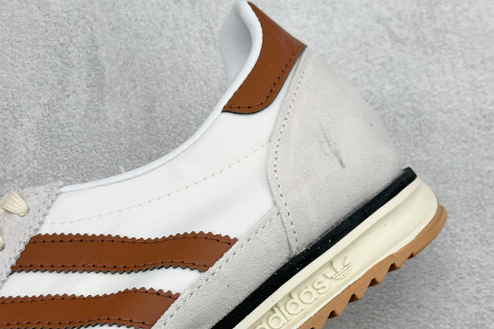 ML版AD Originals SL 72 RS 休闲防滑耐磨低帮板鞋 JH8657