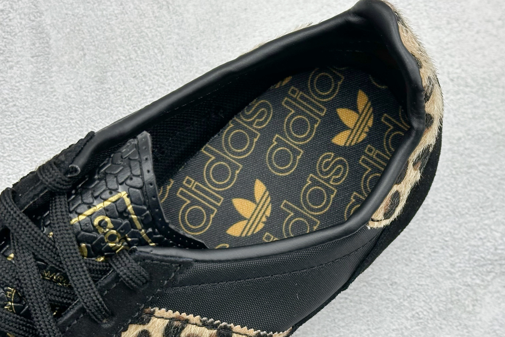 ML版AD Originals SL 72 RS 休闲防滑耐磨低帮板鞋 JI0288 ML版AD Originals SL 72 RS 休闲防滑耐磨低帮板鞋 JI0288