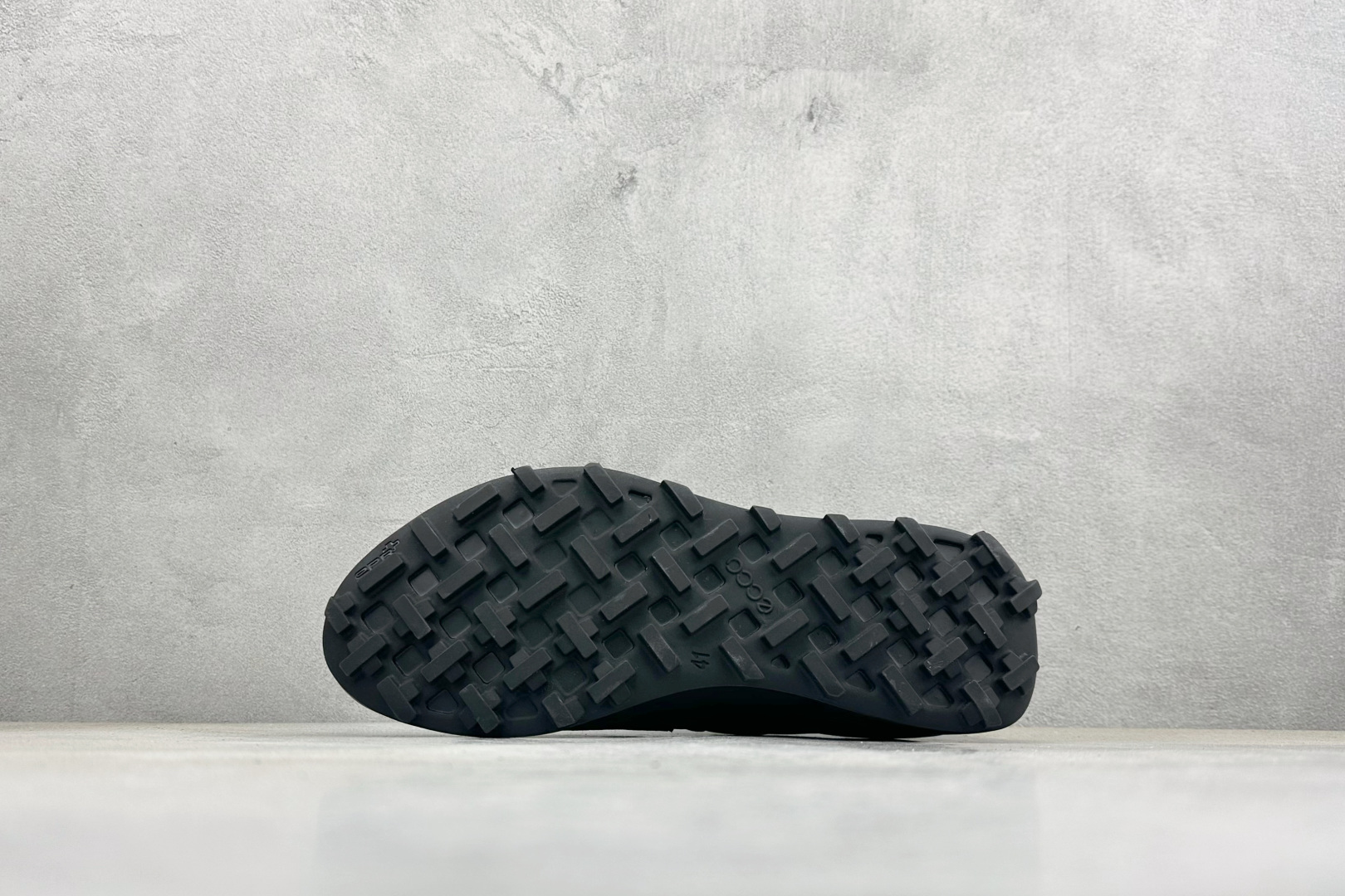 Ecco Biom 2.1 爱步健步越野系列防滑缓震透气跑步鞋 822854-01001