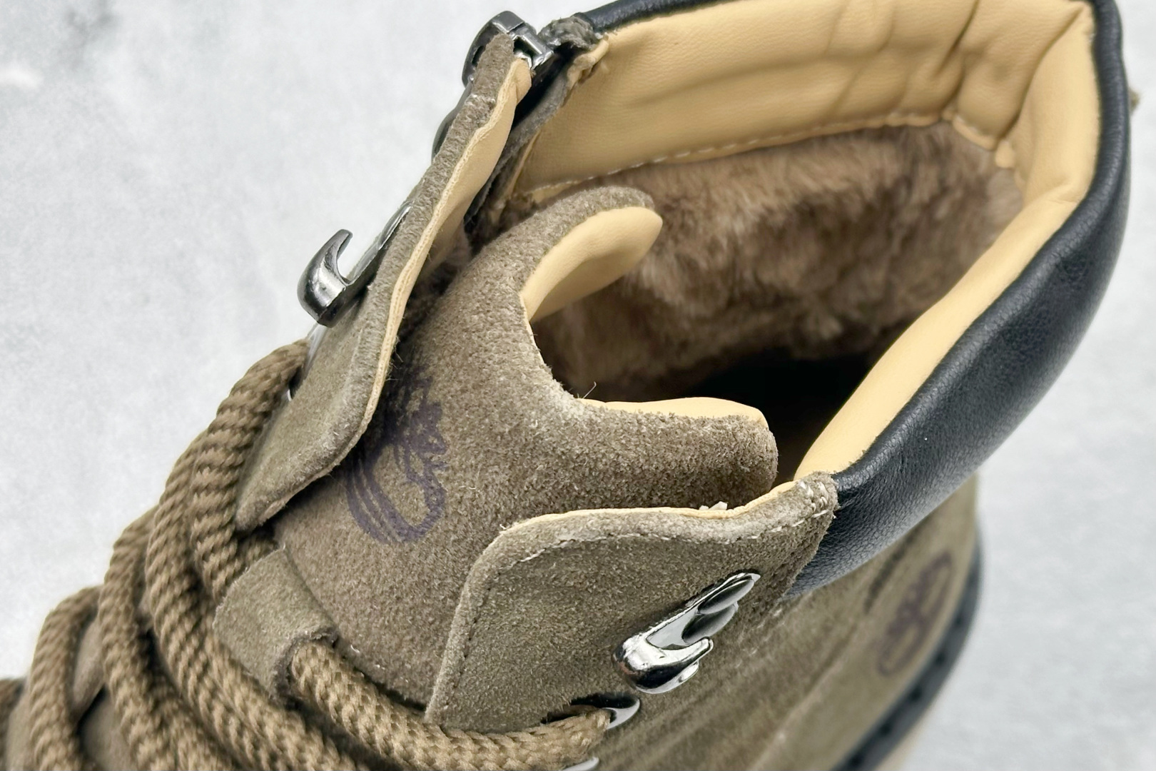 Timberland添柏岚/天伯伦 秋冬新品（毛绒内里保暖锁热）秋冬必备户外休闲大黄靴系列 TB10052