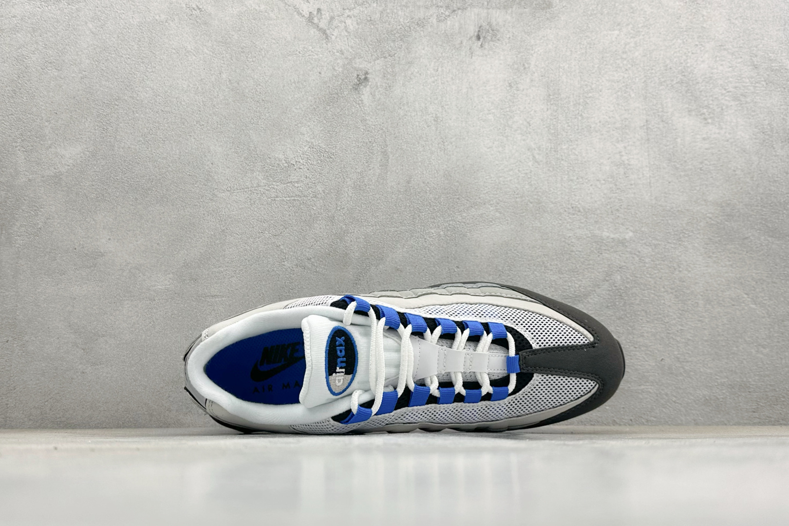 Nike Air Max 95 复古减震气垫跑鞋 IM7410-100