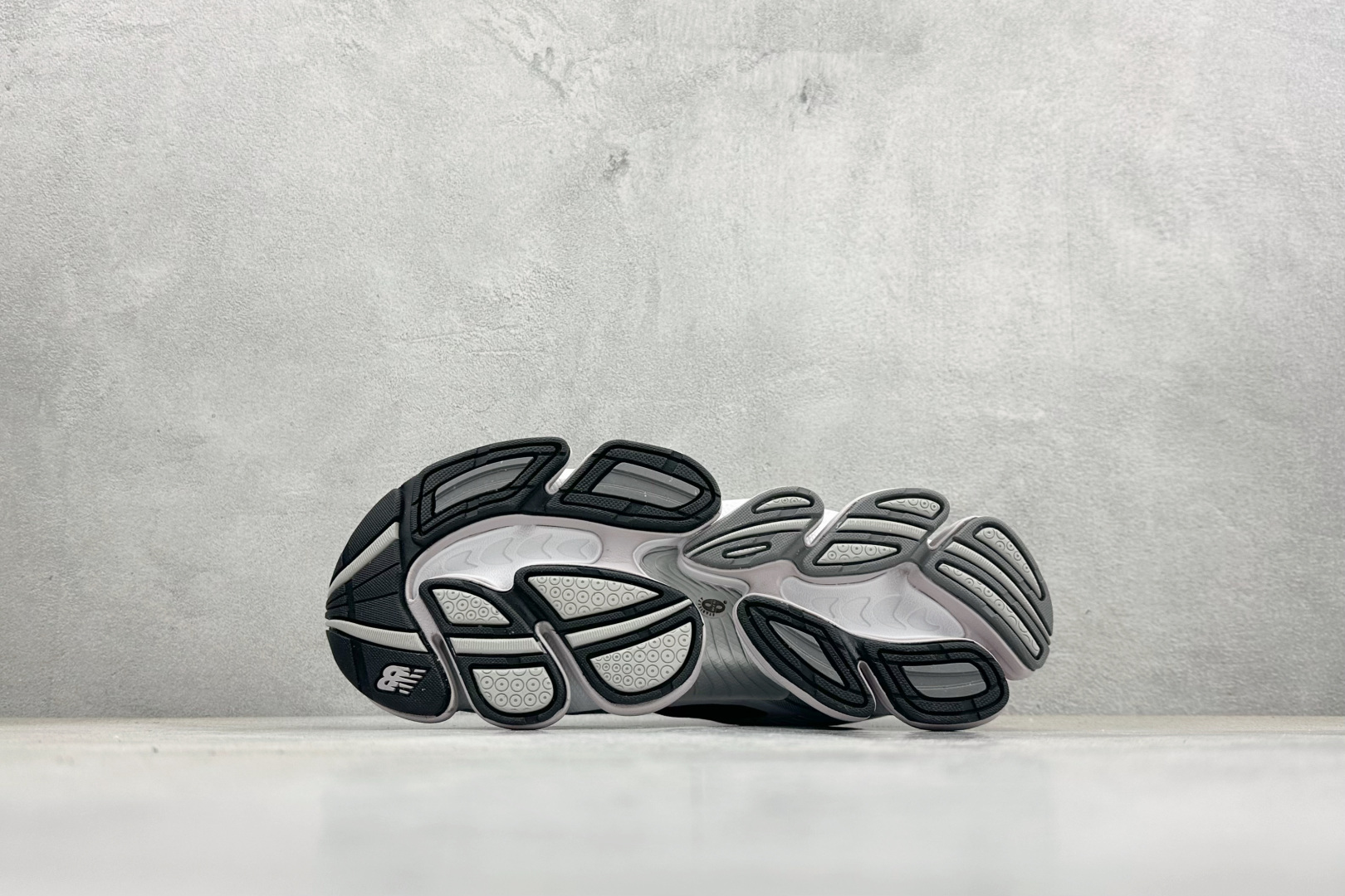 New Balance 2000系列复古老爹风休闲运动慢跑鞋 U200030Z