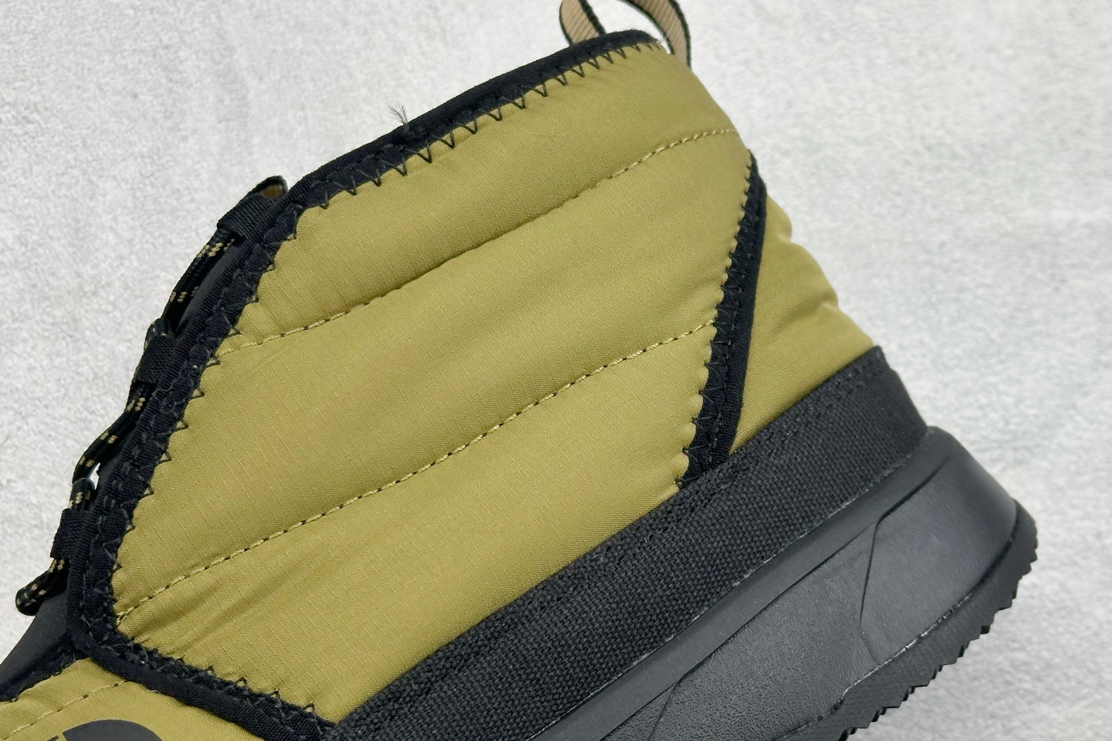 北面THE M NSE CHUKKA 舒适百搭 减震 高帮生活休闲鞋 NF0A7W4OEOT1-090