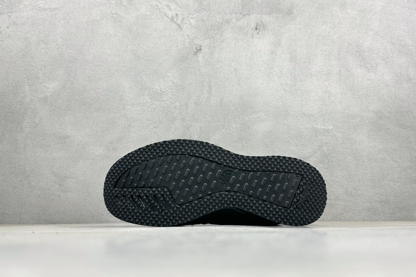 北面THE M NSE CHUKKA 舒适百搭 减震 高帮生活休闲鞋 NF0A7W4OWTQ-090