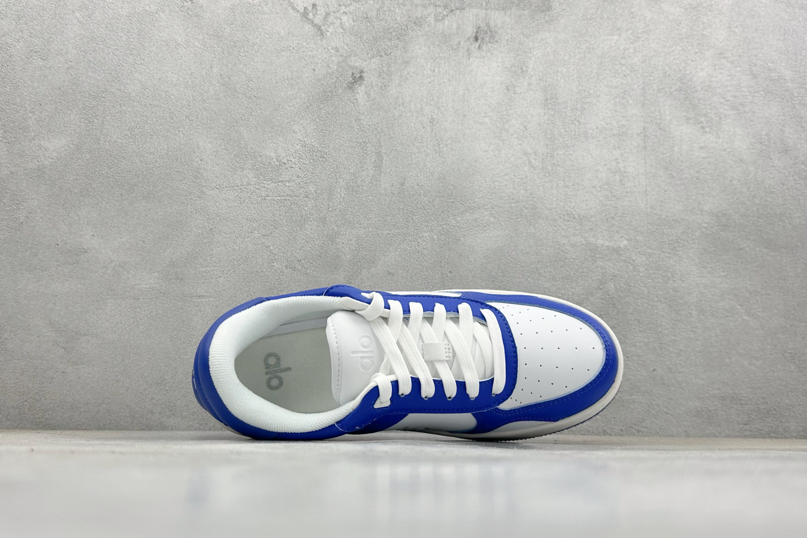 福利特价Alo Yoga Recovery Mode 人气单品 舒适简约防滑耐磨低帮休闲板鞋#Alo Y