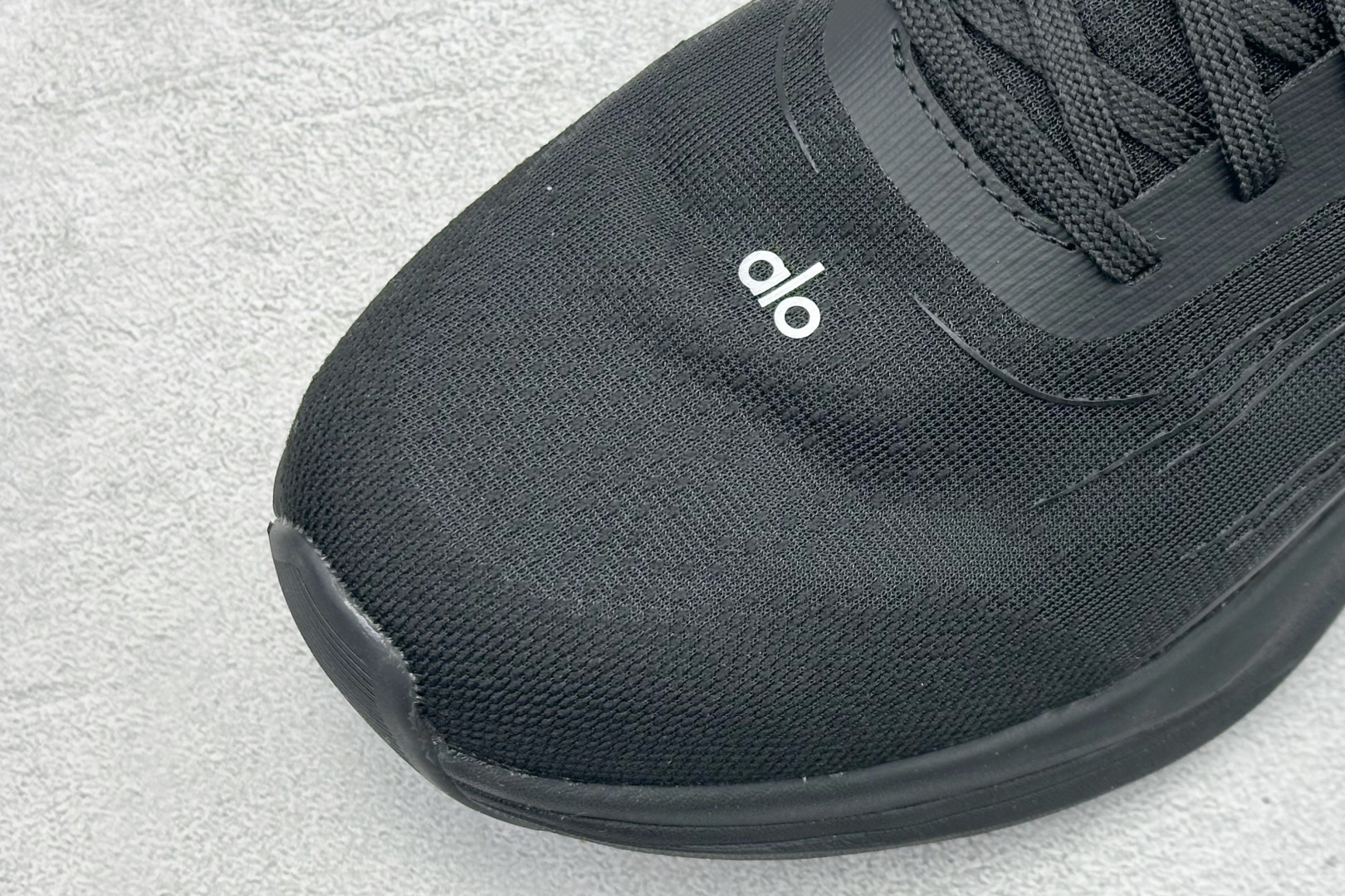 福利特价Alo Yoga Alo Runner 舒适百搭 网布减震透气支撑耐磨低帮 休闲城市通勤训练跑步