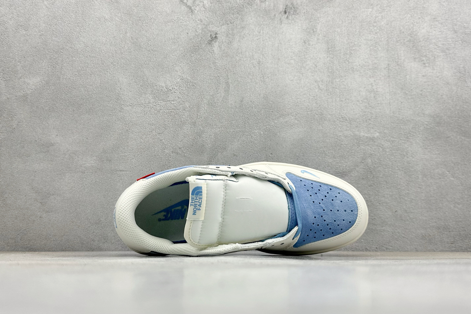 Air Jordan 1 Low AJ1 乔1 北面联名 倒钩高端定制 低帮复古篮球鞋 DM7866-124