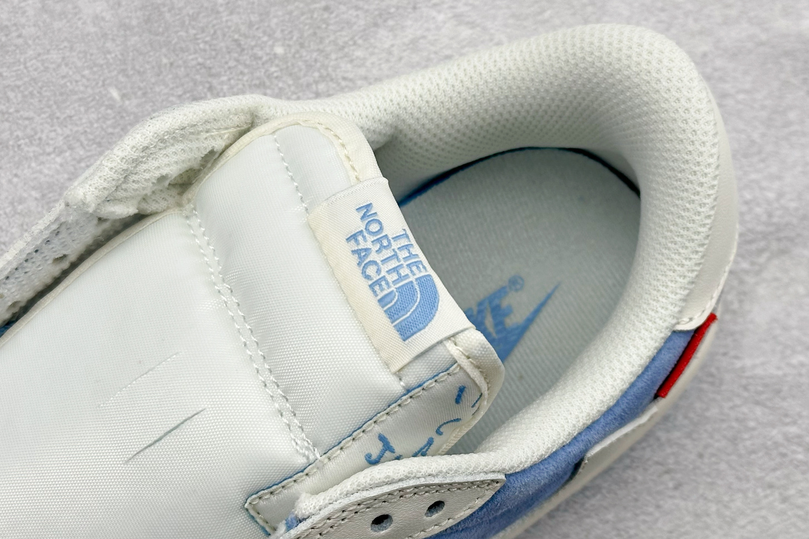 Air Jordan 1 Low AJ1 乔1 北面联名 倒钩高端定制 低帮复古篮球鞋 DM7866-124