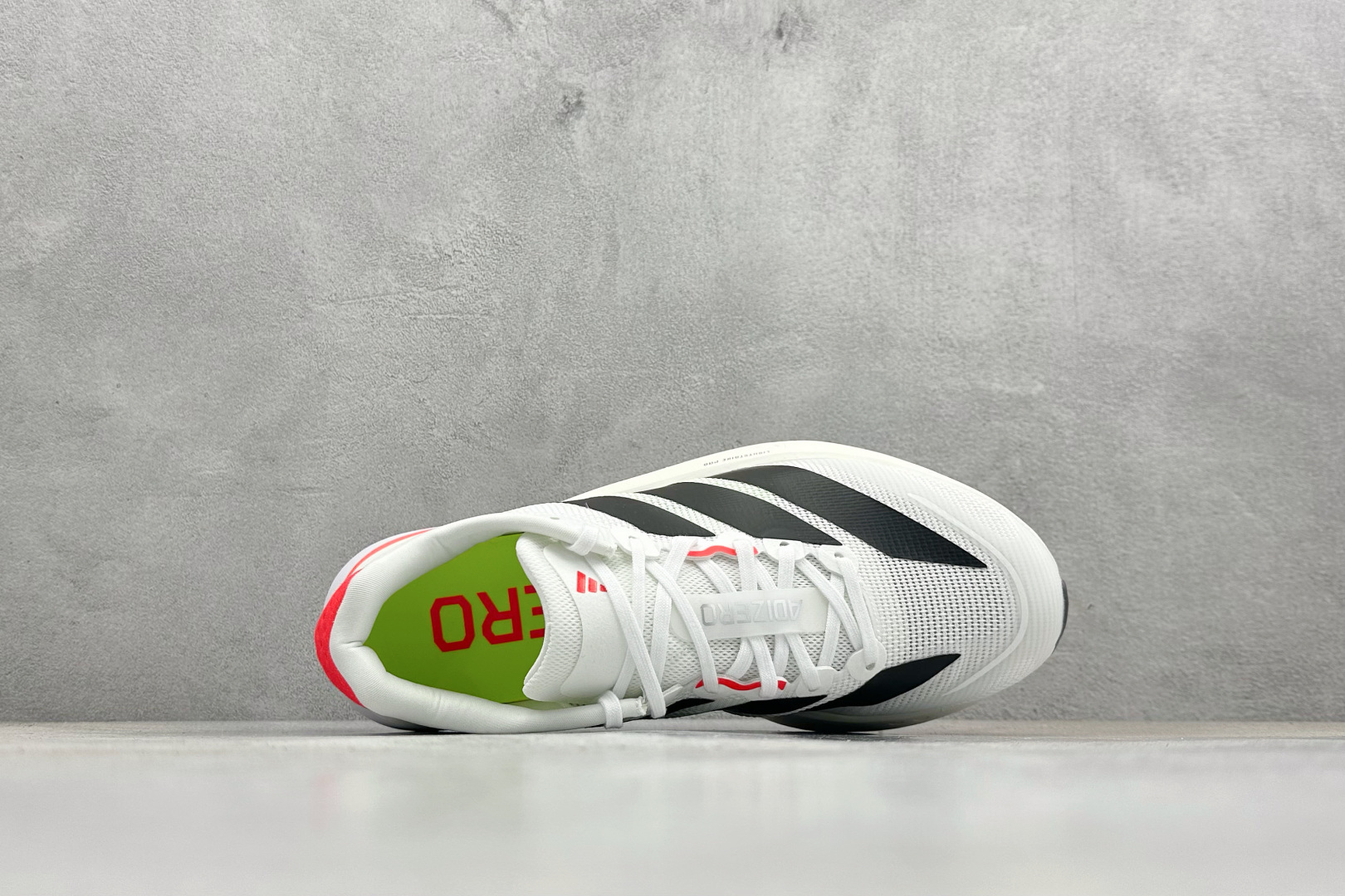 RS版Adidas ADIZERO BOSTON 13 泡棉搭配碳纤维板 缓震透气跑步鞋 专为中长跑而设