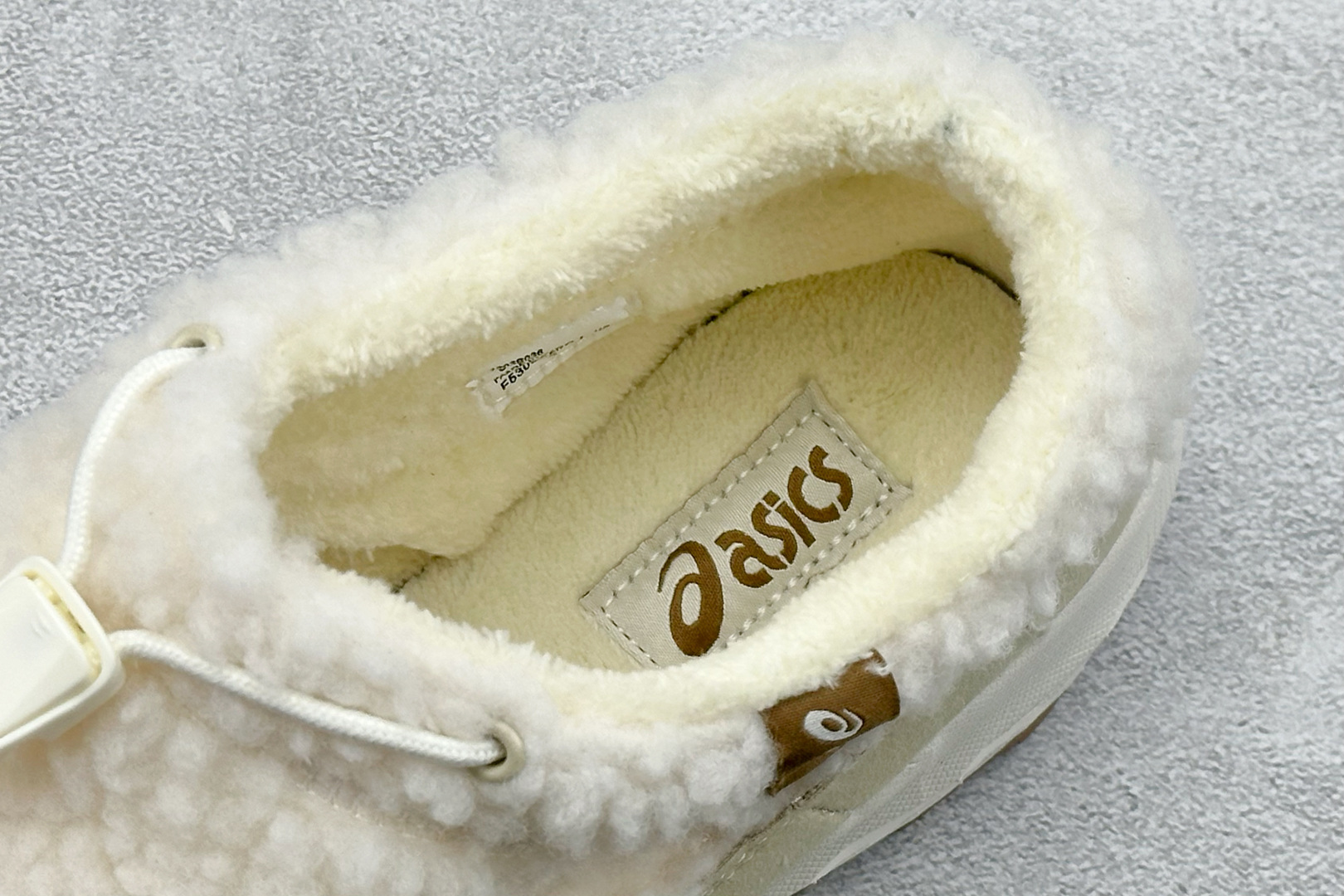 Asics Gel-Sonoma WT 亚瑟士秋冬加绒休闲生活鞋 1203B036-100