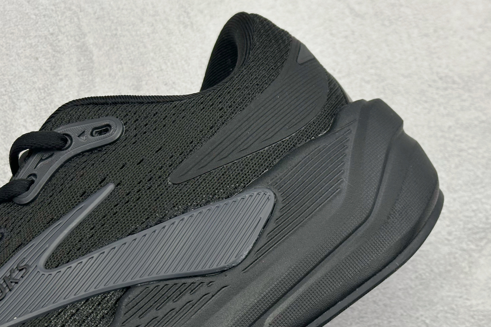 Z版Brooks布鲁克斯 GhoMax 3 网面耐磨透气休闲跑步鞋 110464-1D-020