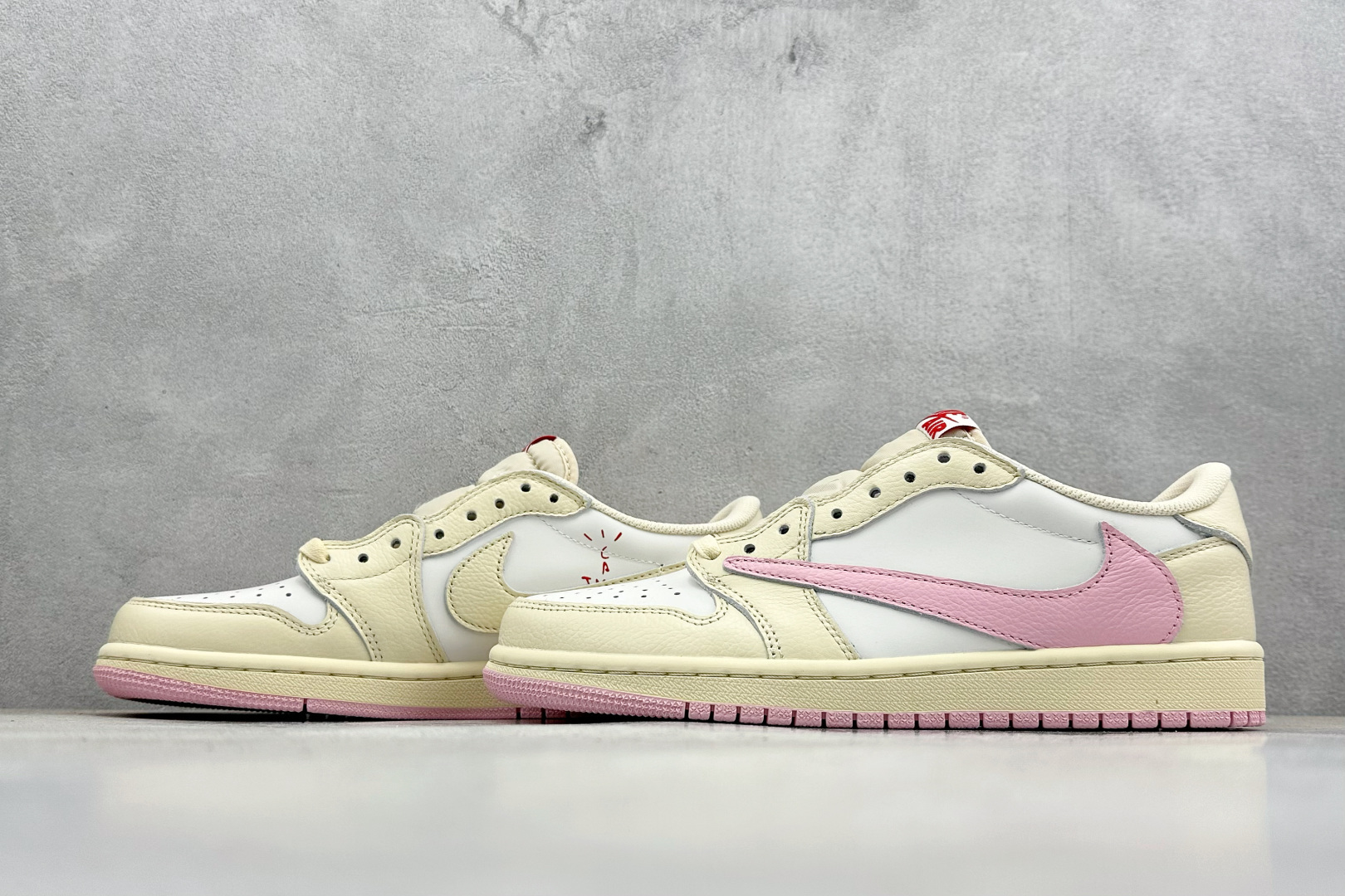 F版Fragment x TS x Air Jordan 1 Low 三方联名低帮倒钩板鞋 IQ7604-101