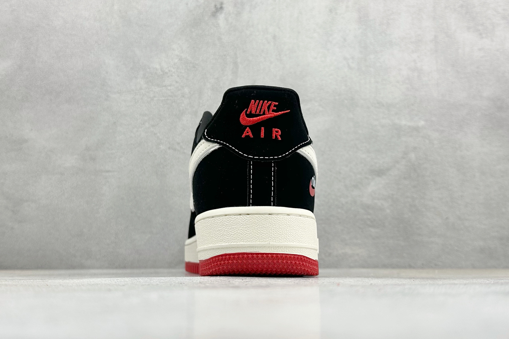 SC版NIke Air Force 1 '07 LOW 黑白红底 运动鞋 休闲鞋 DF0188-118