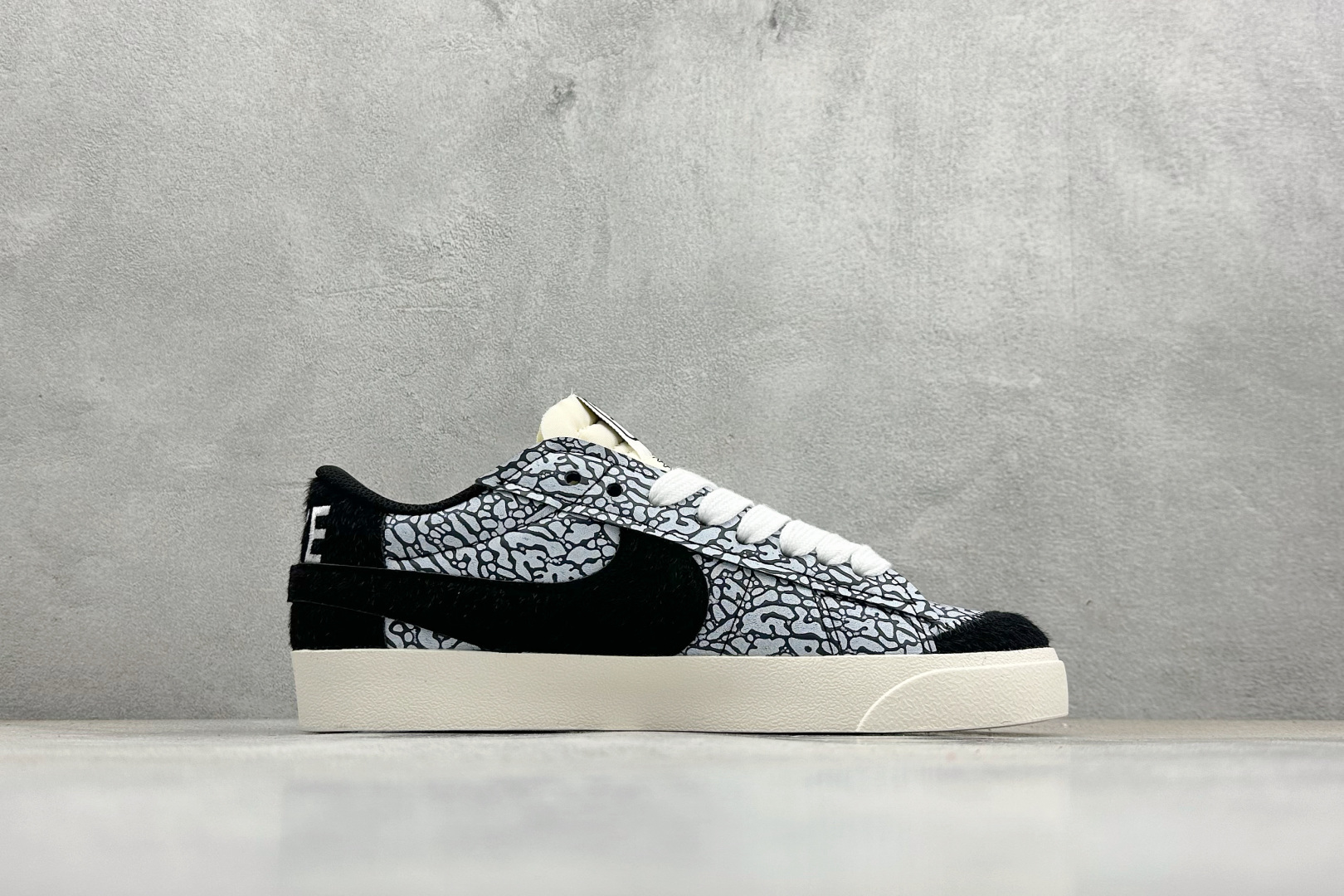 PG版Nike Blazer low 77 JUMBO 马年限定开括者大勾低帮休闲板鞋 DN2158-104