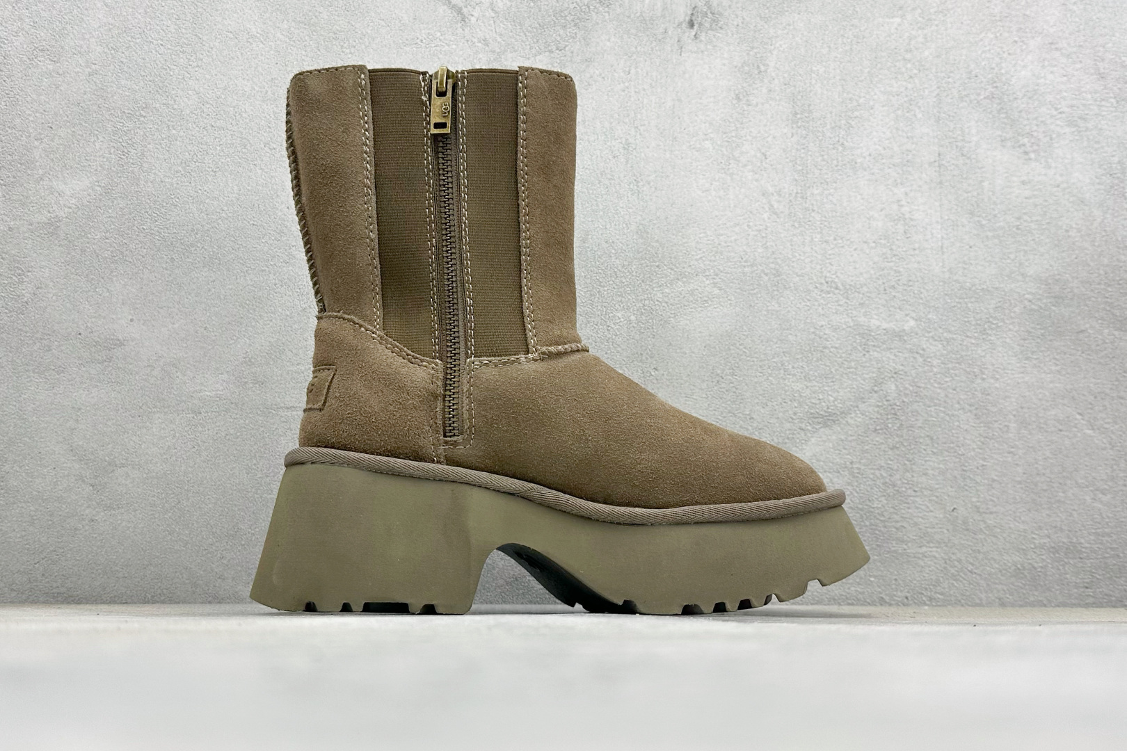 UGG 鱼人厚底铅笔靴 5cm厚底 小红书爆款 广州外贸大厂生产 鞋头到鞋垫真羊皮毛一体 1158313